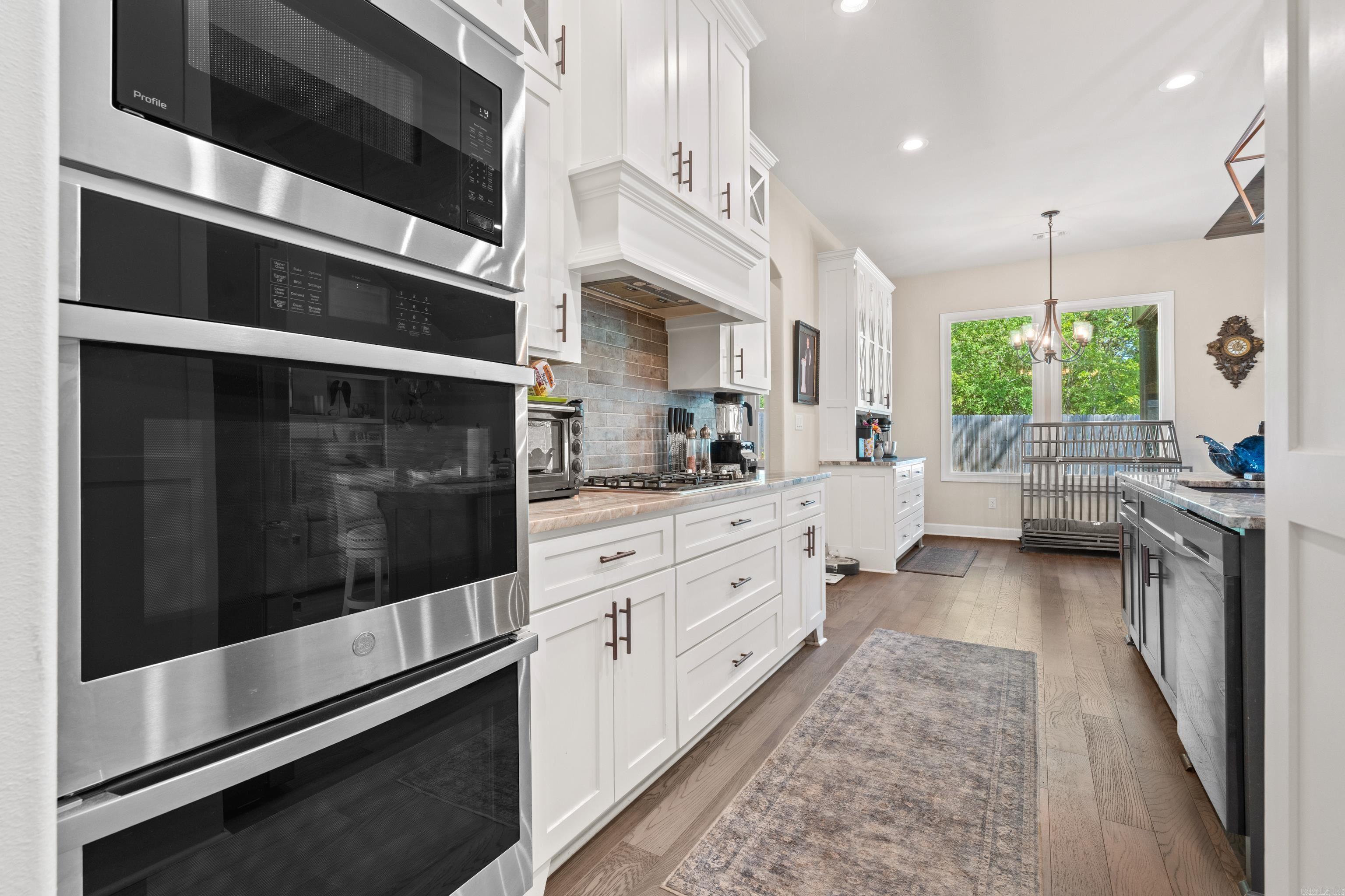 ARLINGTON PARK - Residential