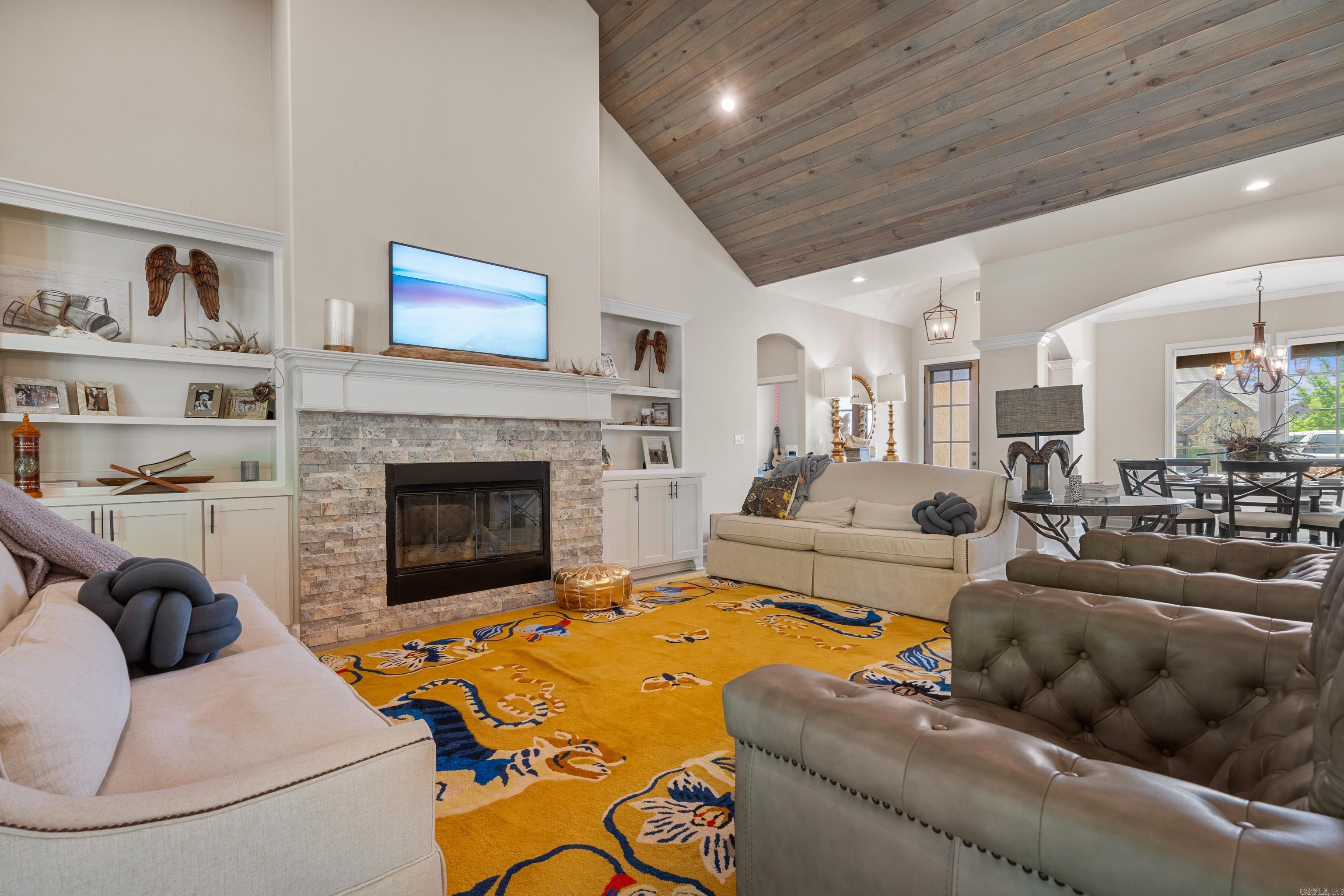 ARLINGTON PARK - Residential