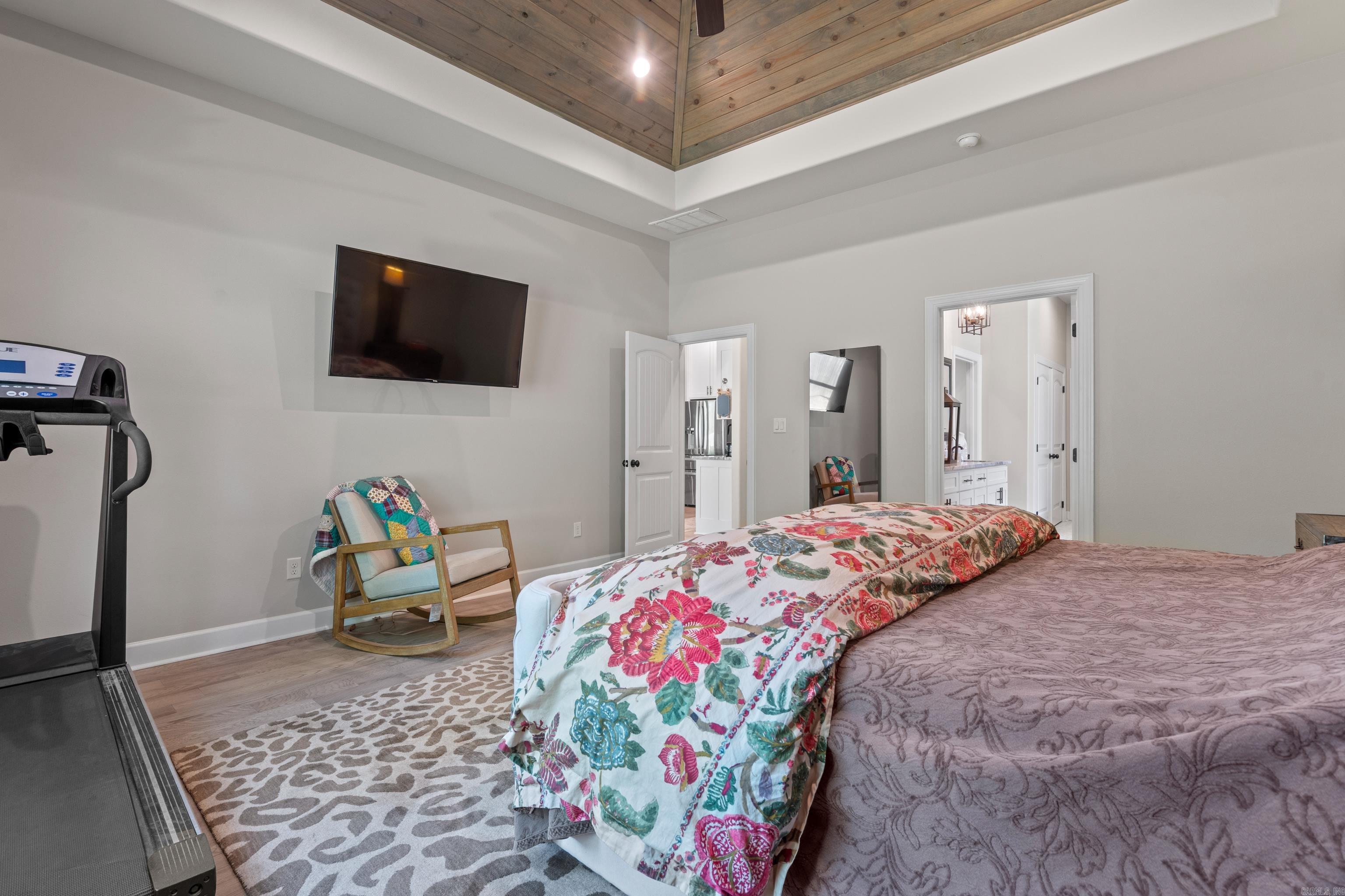 ARLINGTON PARK - Residential