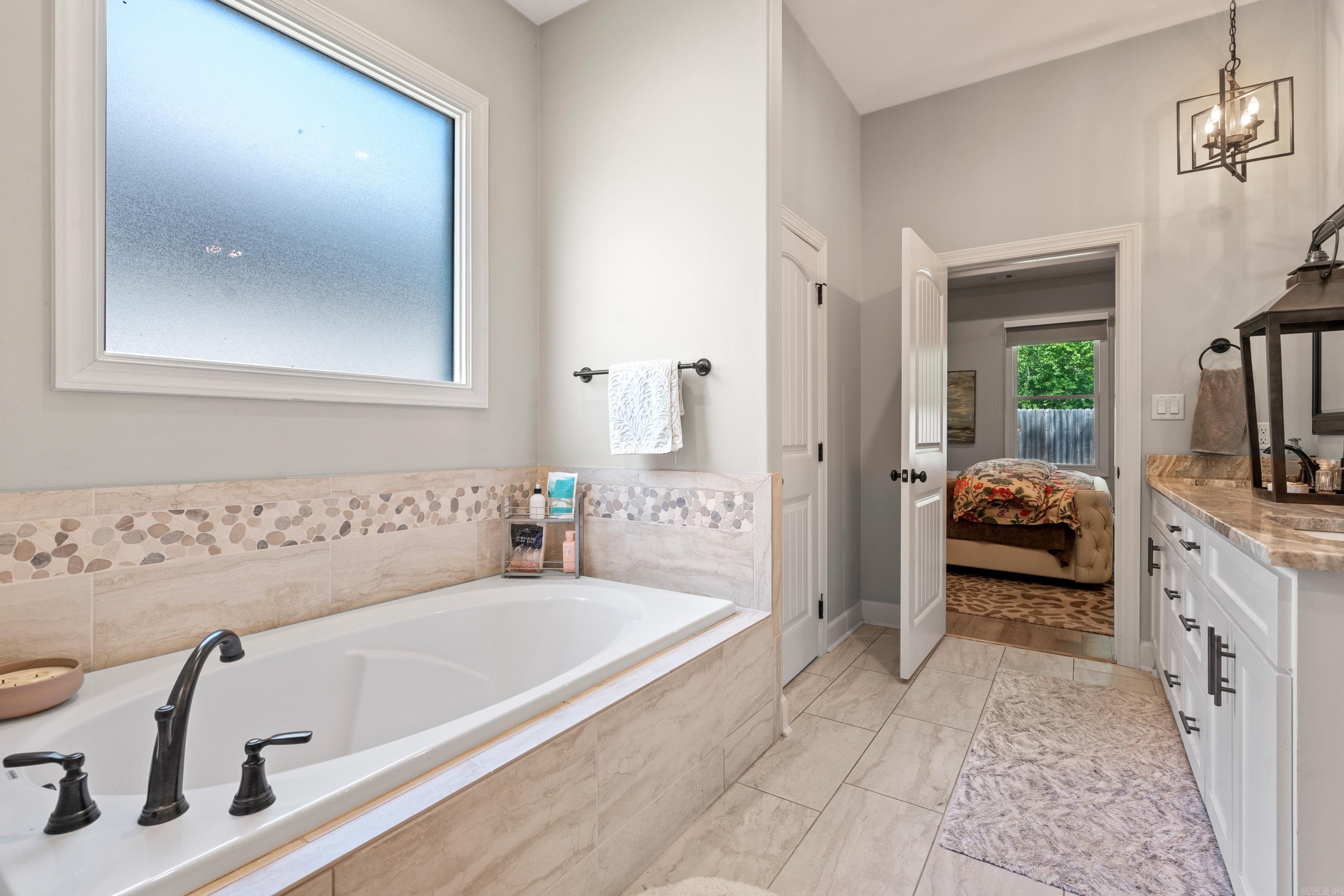 ARLINGTON PARK - Residential