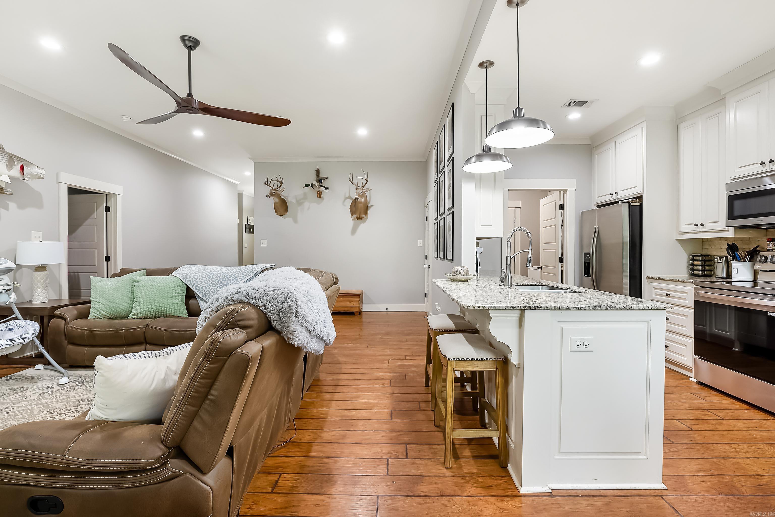 HALEY COURT - Residential