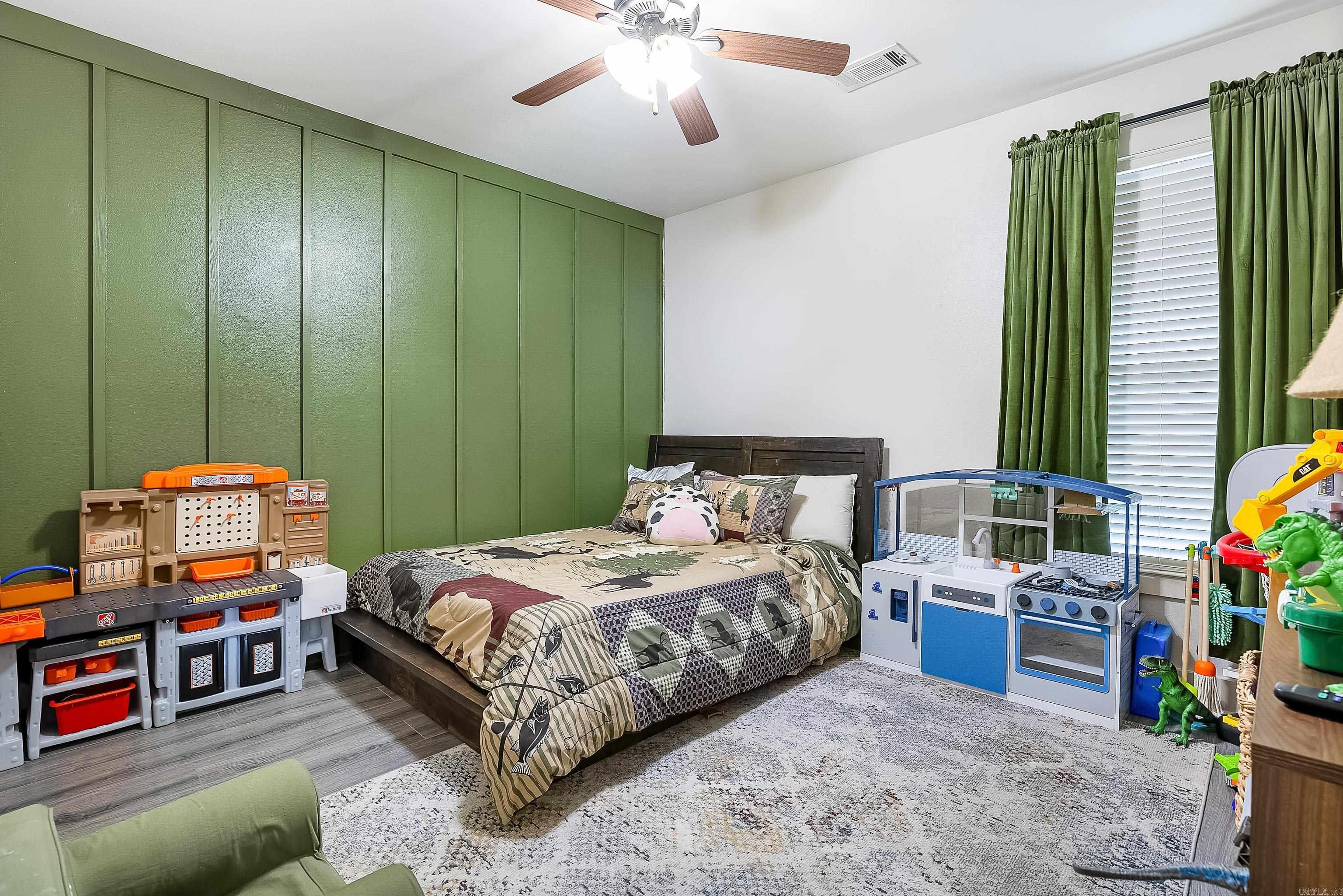 HALEY COURT - Residential