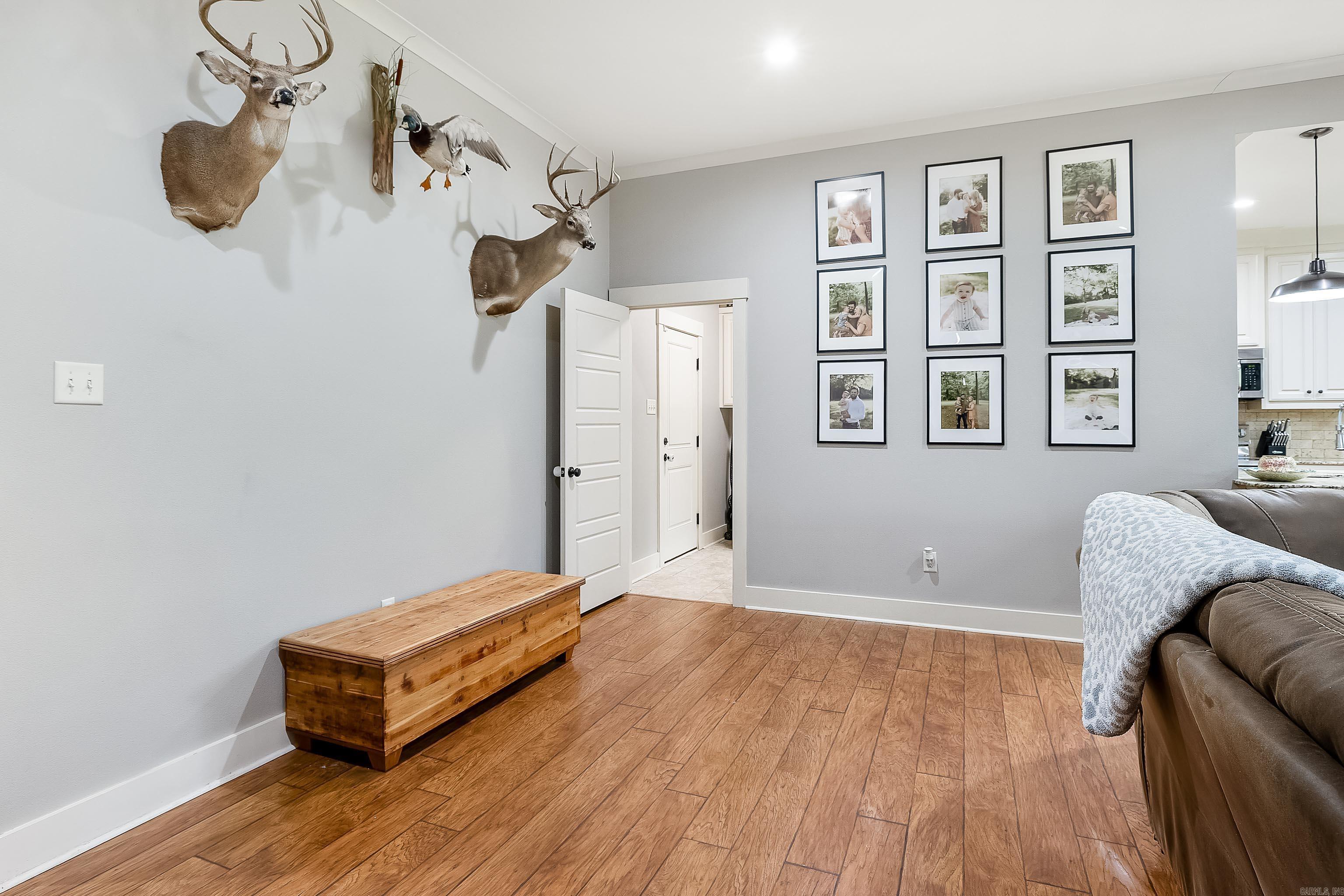 HALEY COURT - Residential