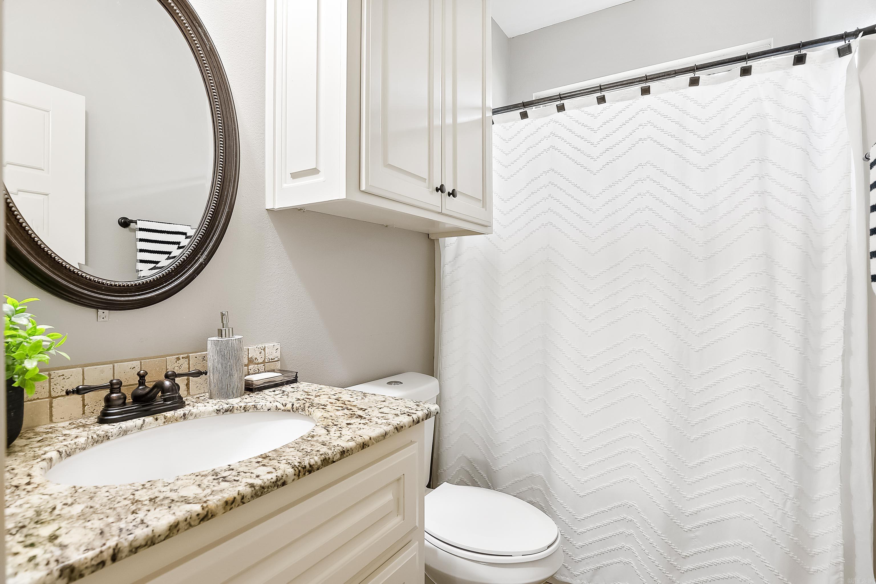 HALEY COURT - Residential