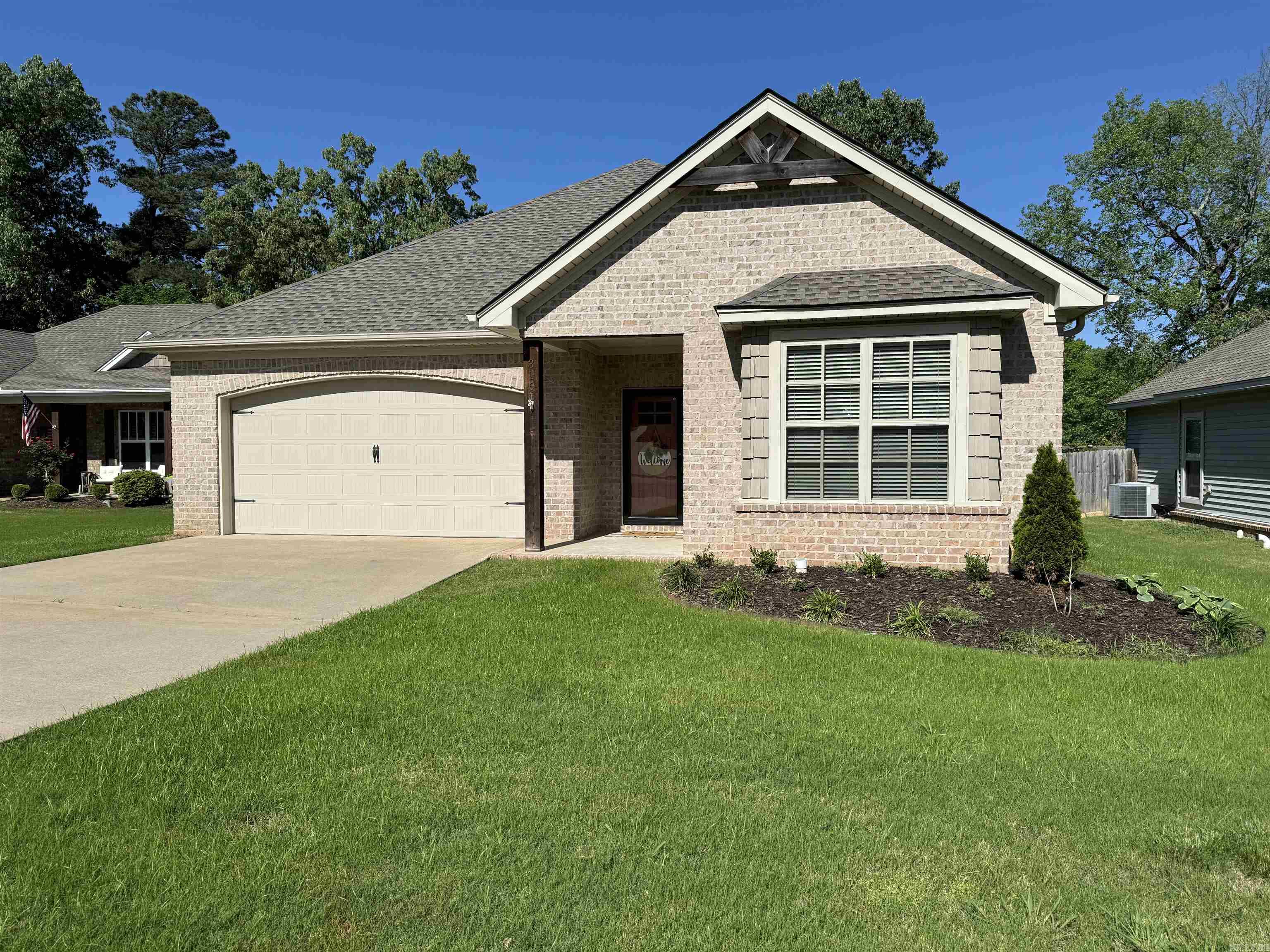 HALEY COURT - Residential