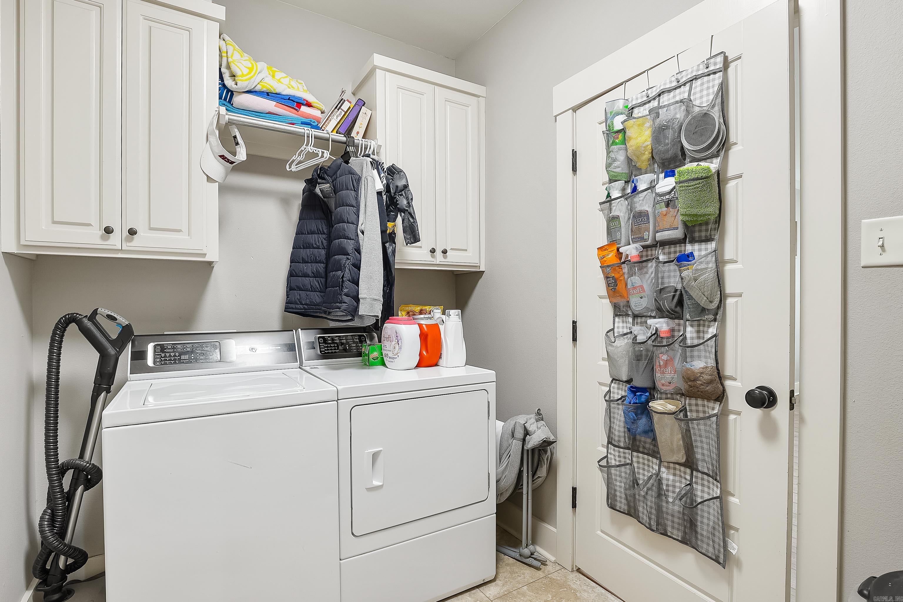 HALEY COURT - Residential