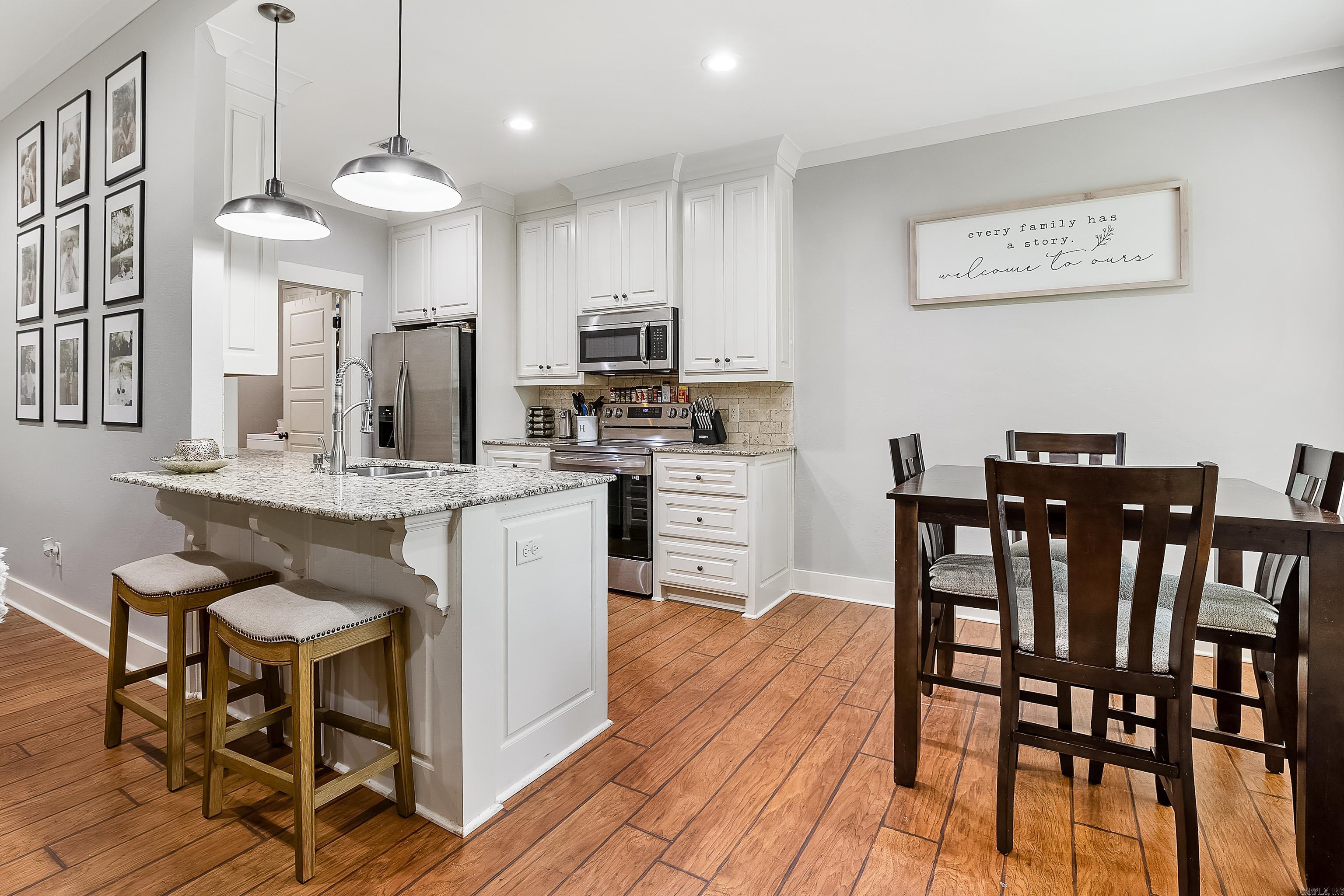 HALEY COURT - Residential