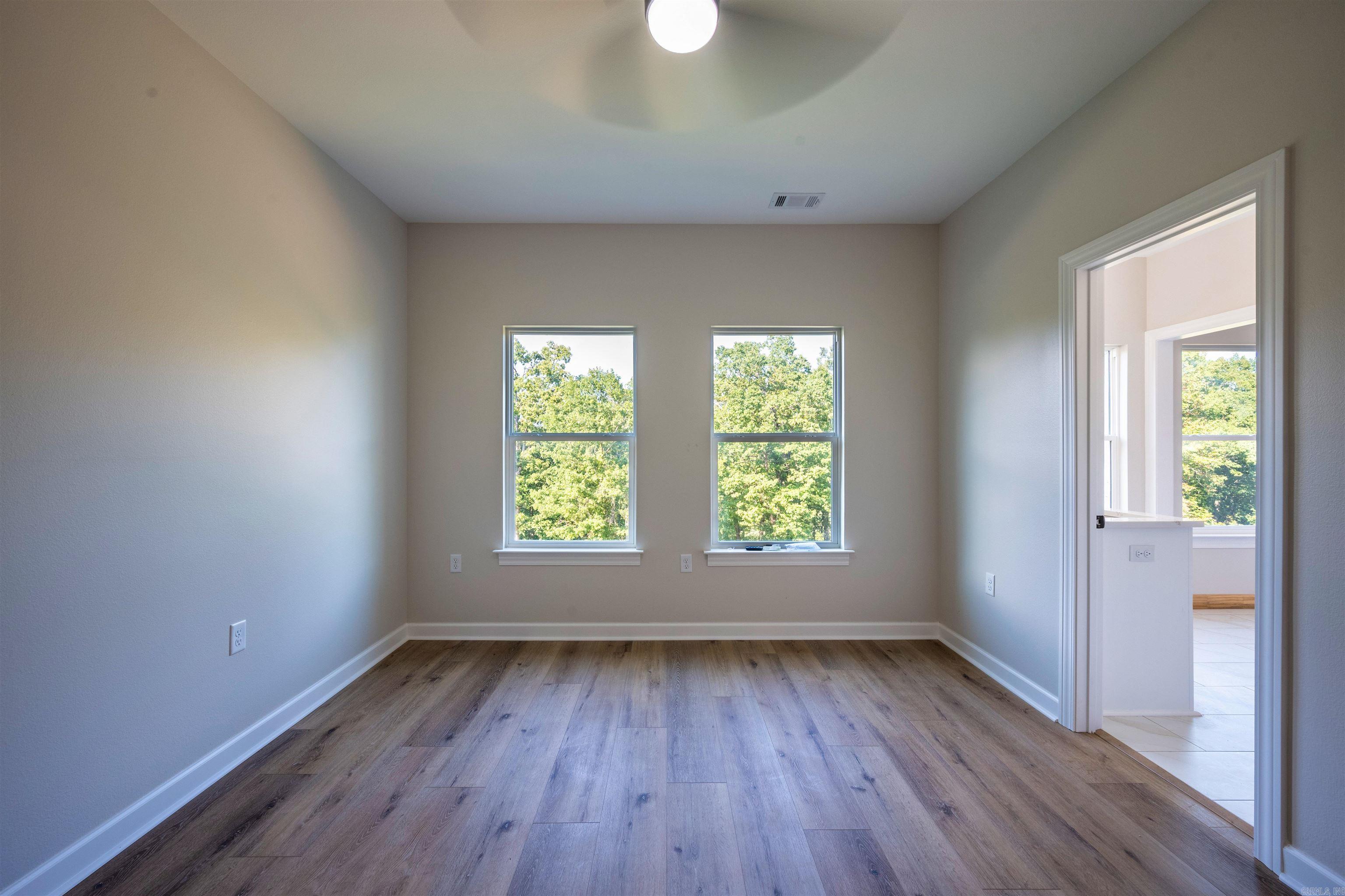 Mountain Ridge - Residential