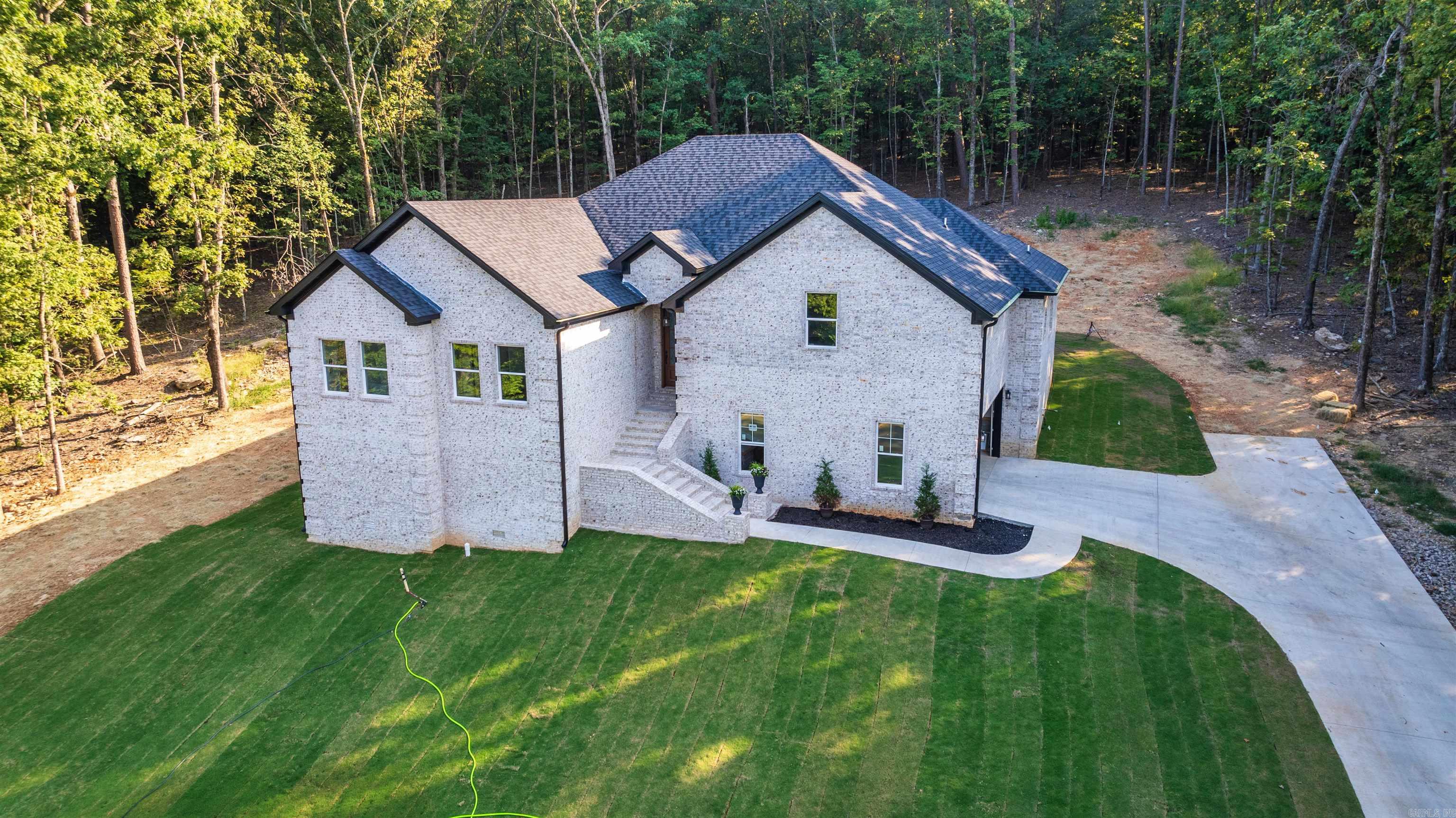 Mountain Ridge - Residential