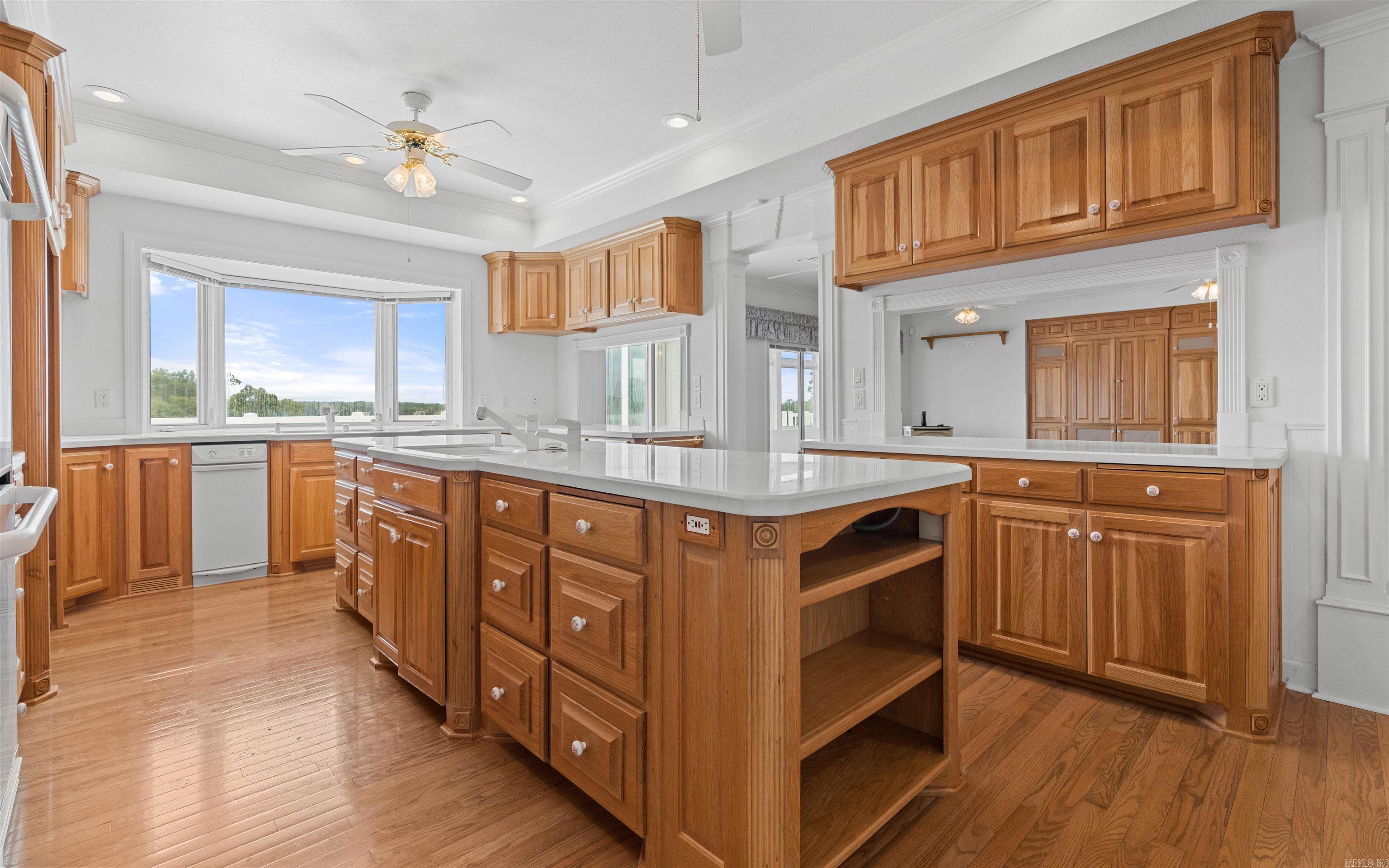 Guindola - Residential