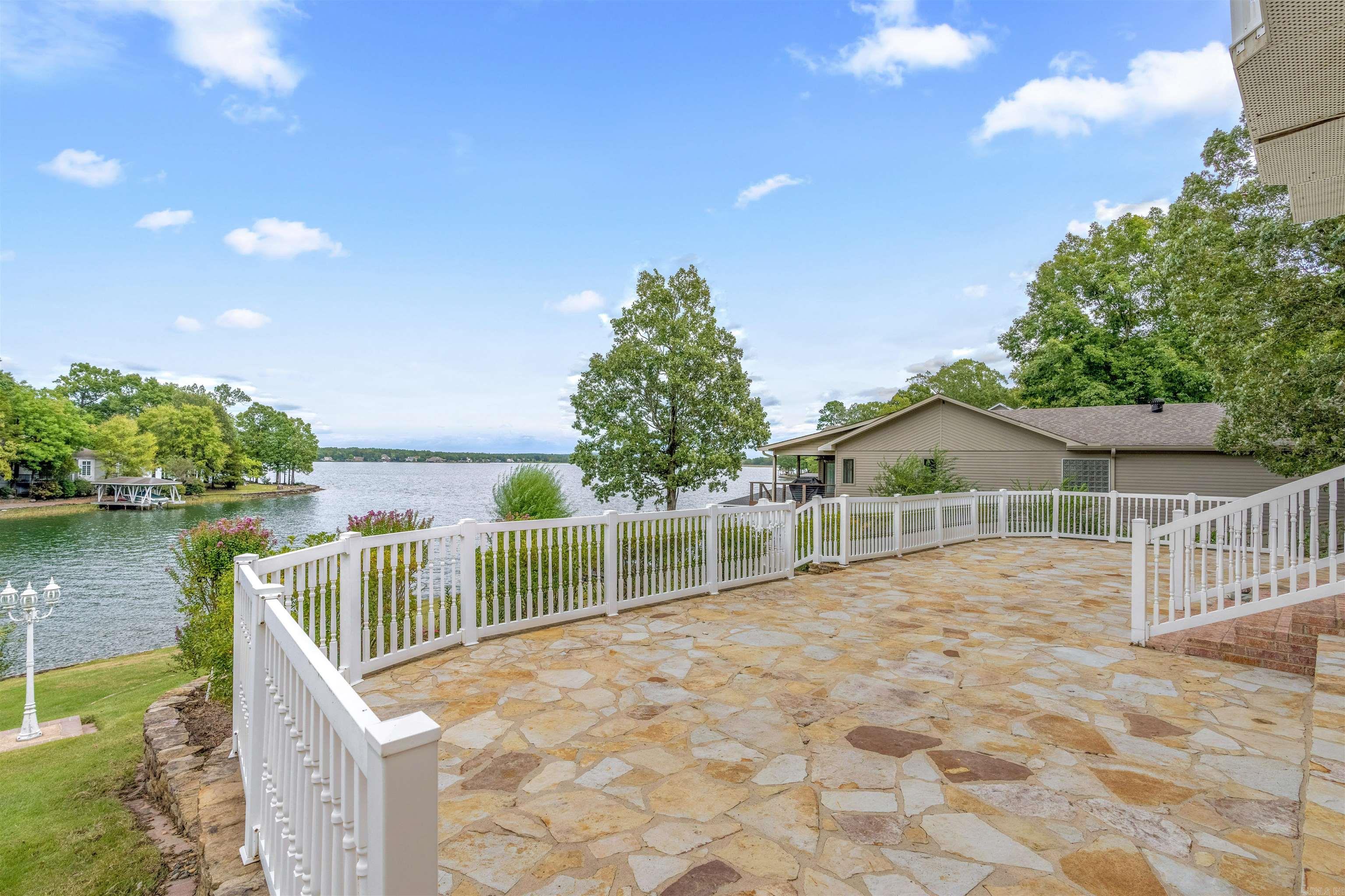 Guindola - Residential