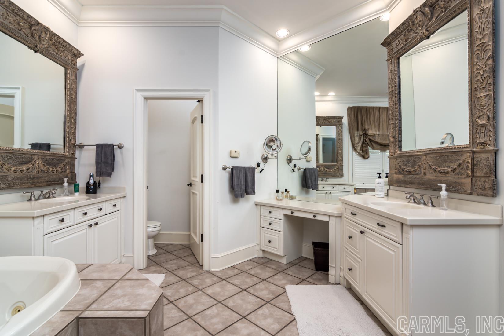 HICKORY CREEK - Residential