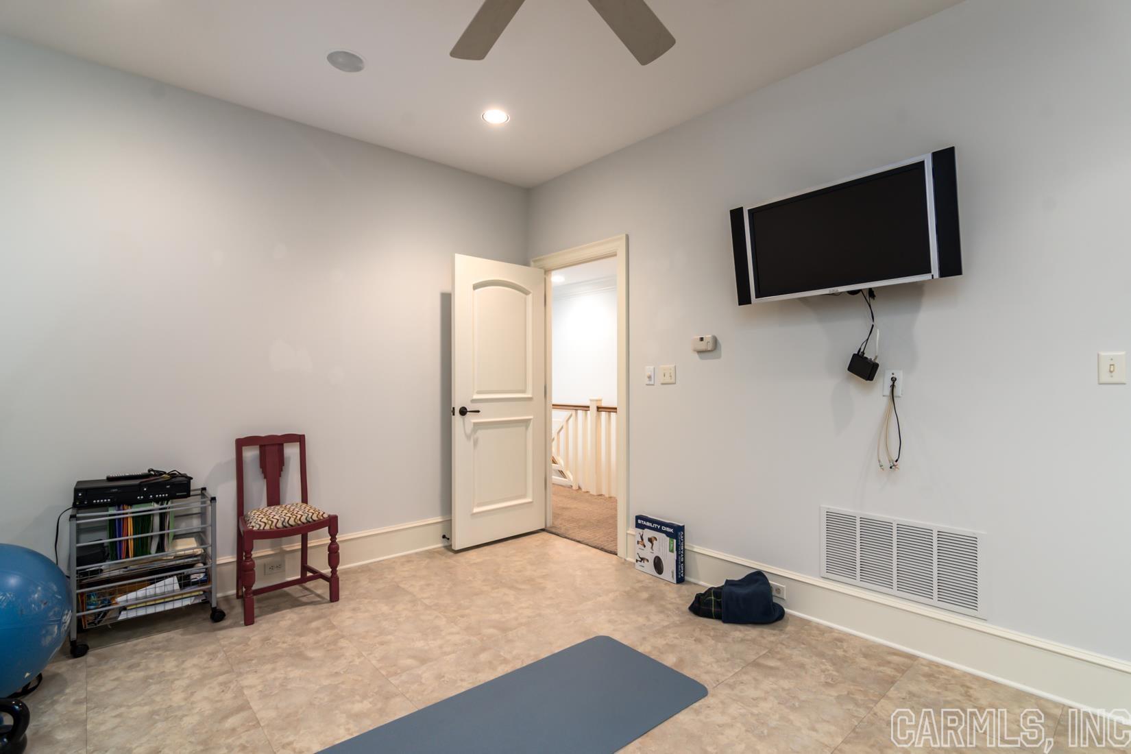 HICKORY CREEK - Residential