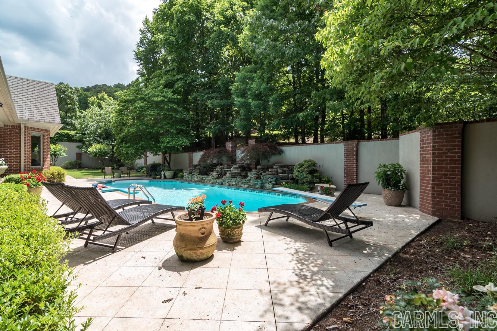 HICKORY CREEK - Residential