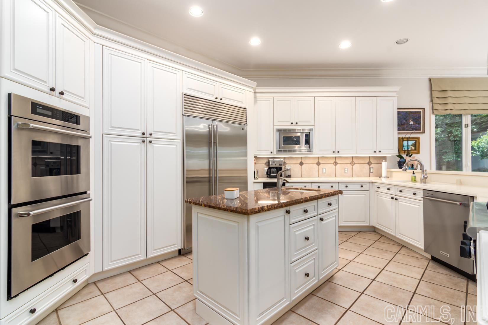 HICKORY CREEK - Residential