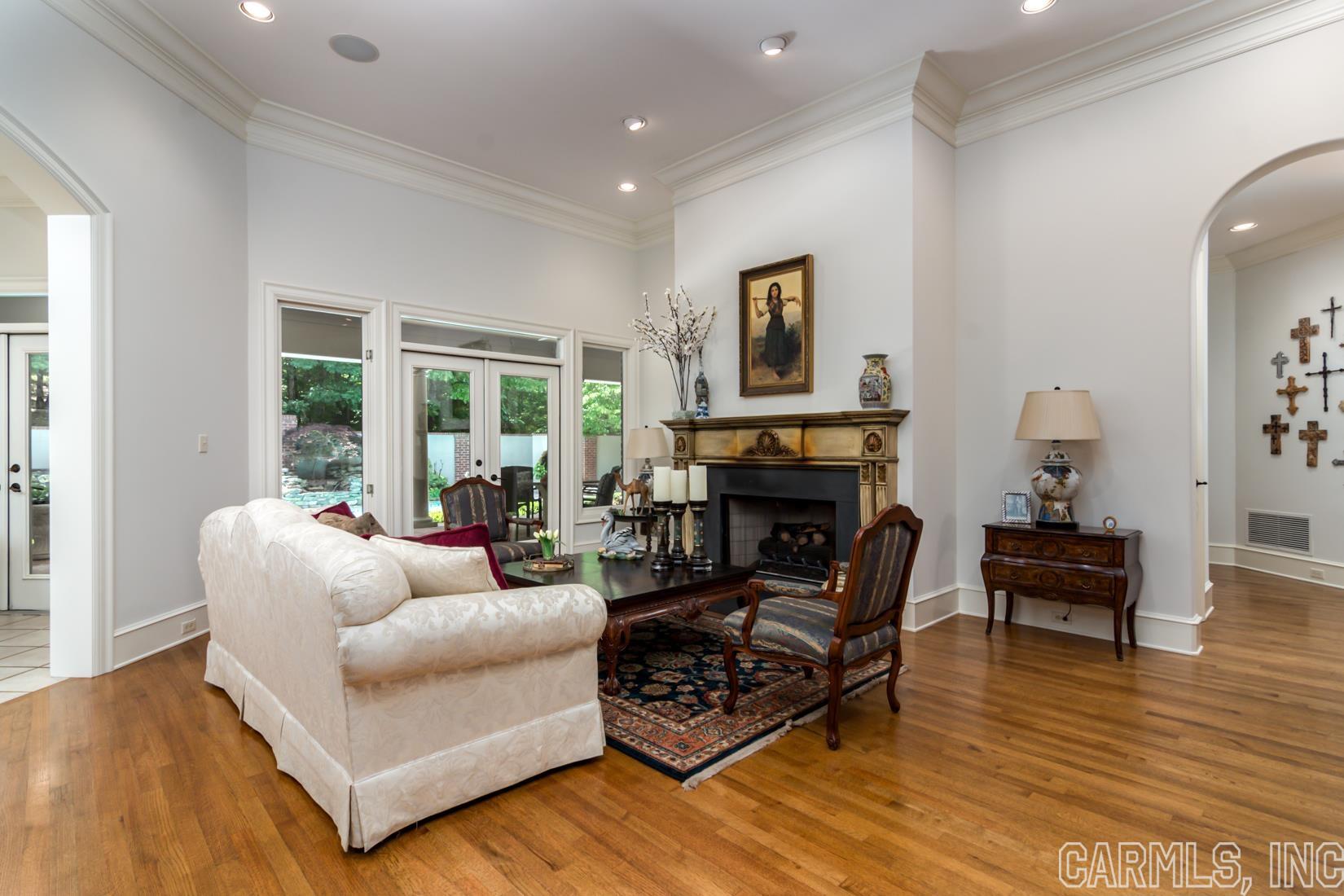 HICKORY CREEK - Residential