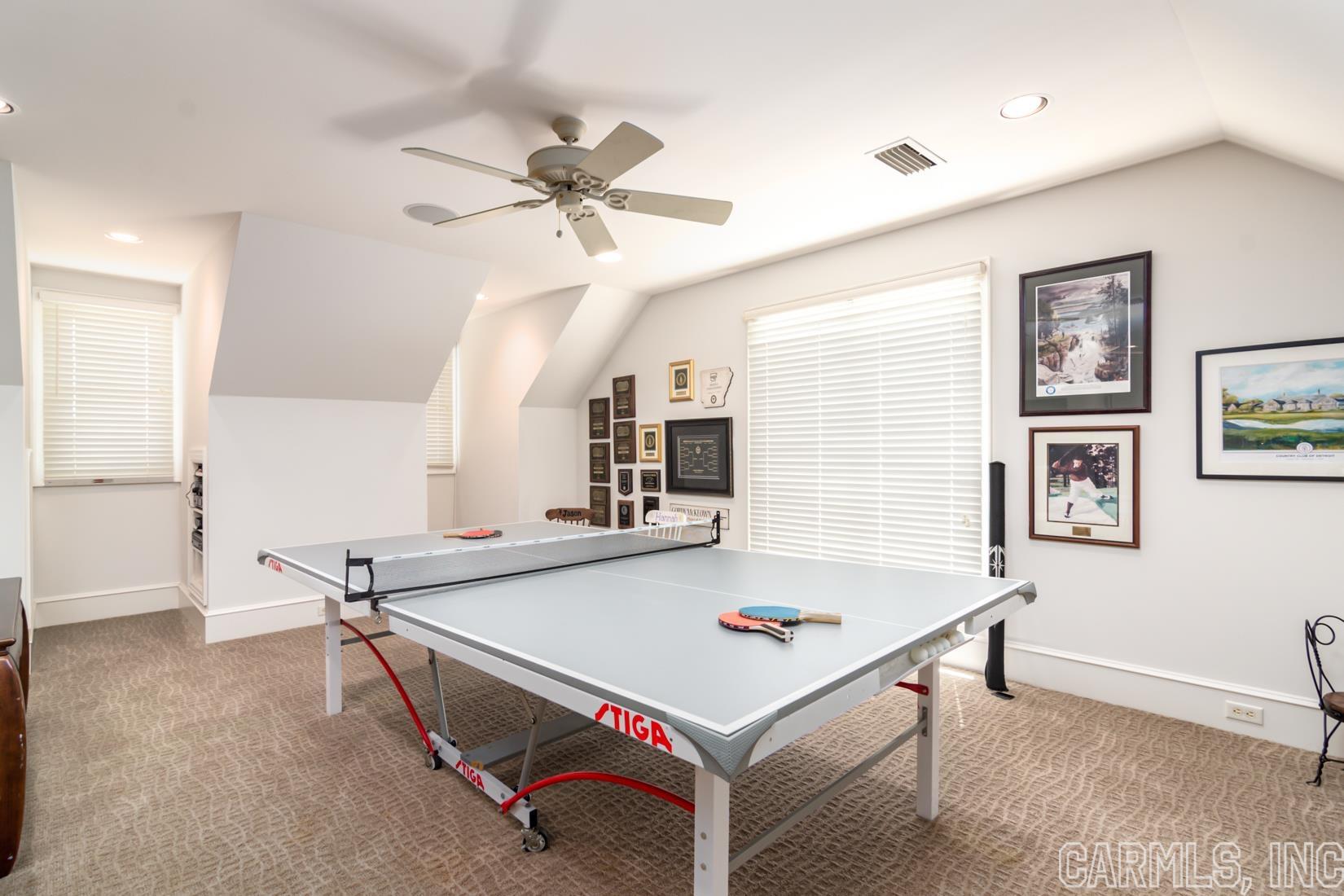 HICKORY CREEK - Residential