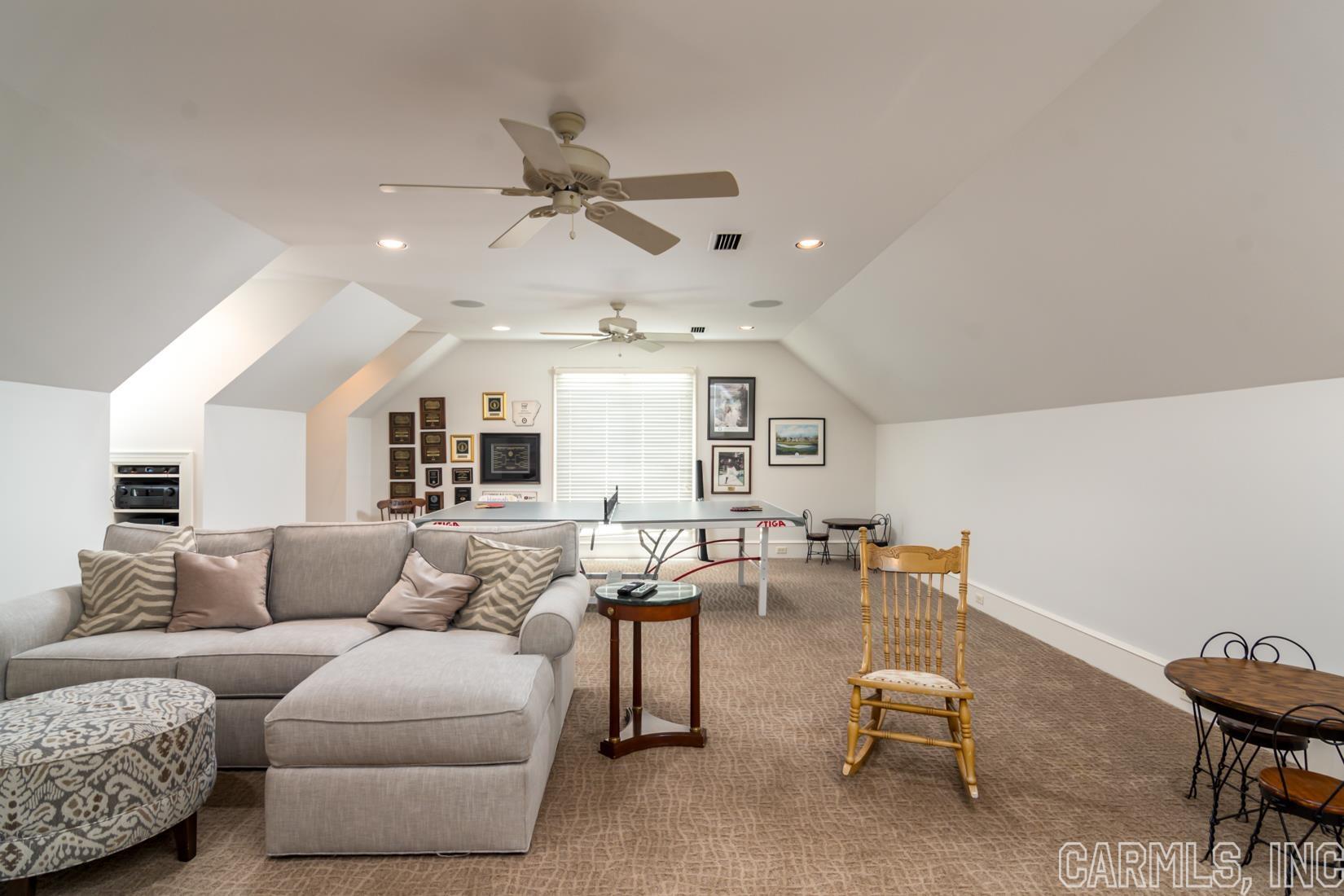 HICKORY CREEK - Residential