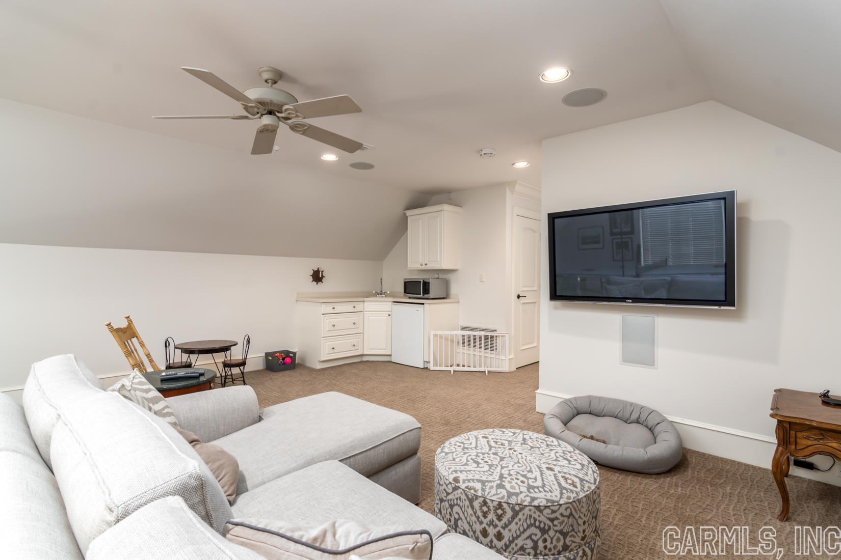 HICKORY CREEK - Residential