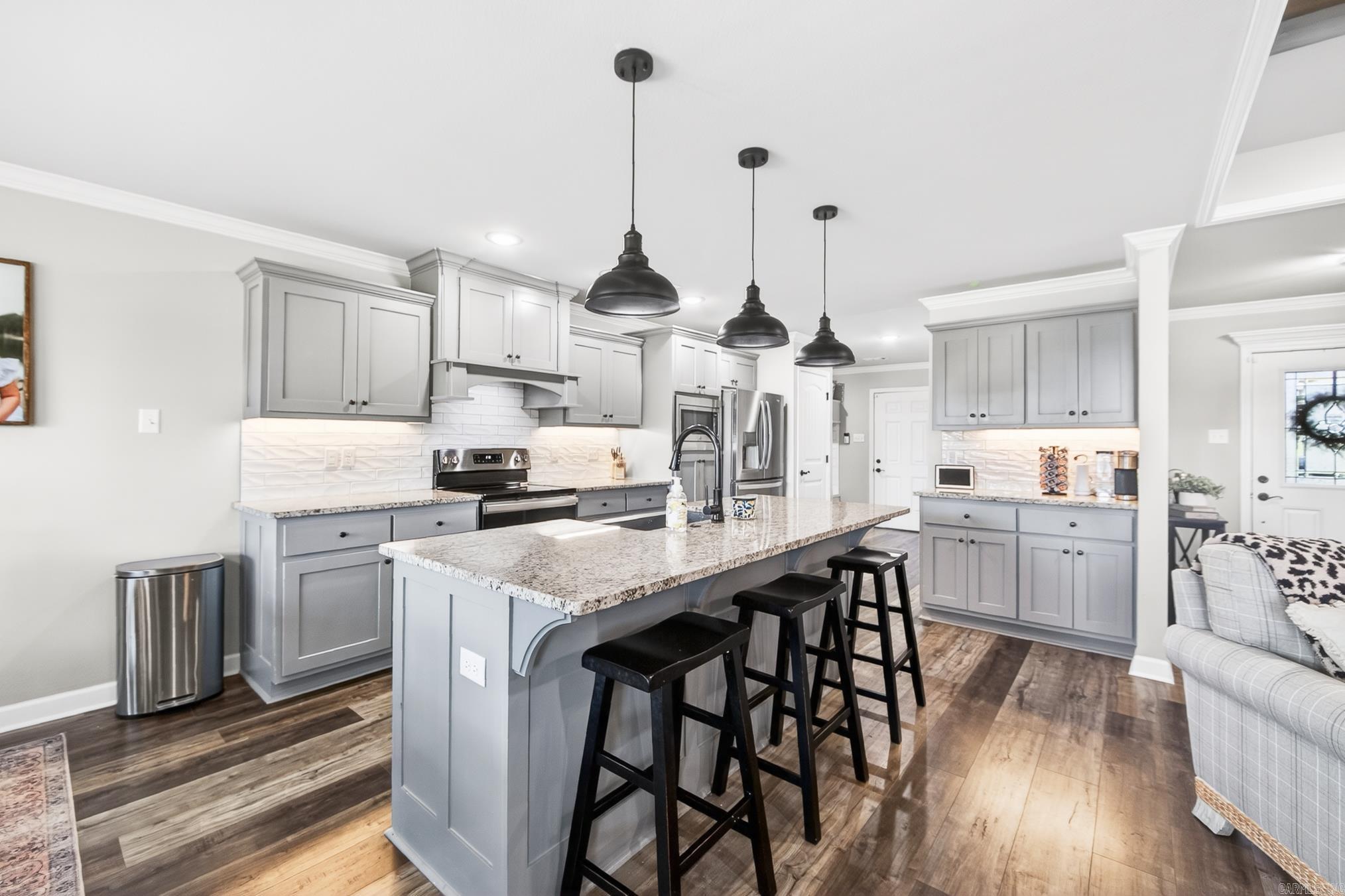 HERITAGE MEADOWS - Residential