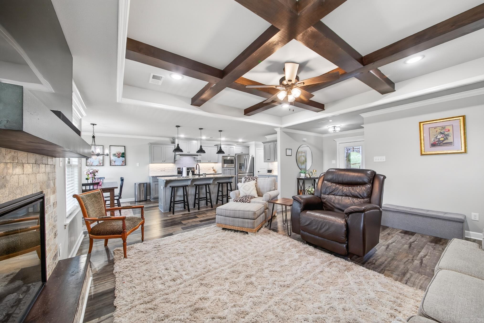 HERITAGE MEADOWS - Residential