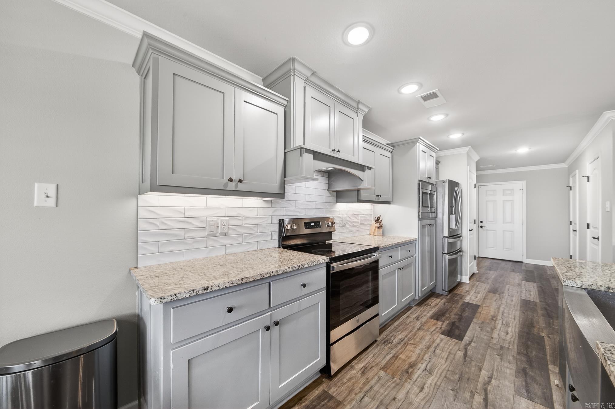 HERITAGE MEADOWS - Residential