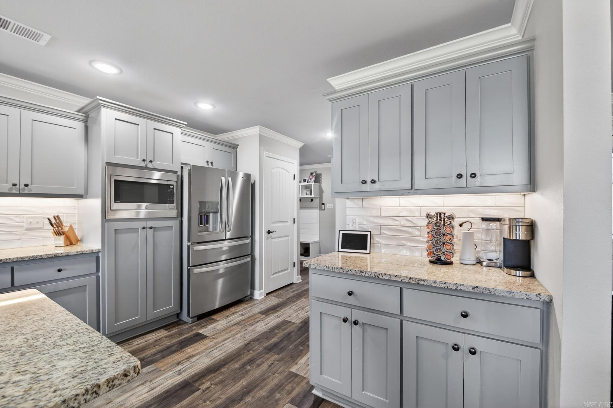 HERITAGE MEADOWS - Residential