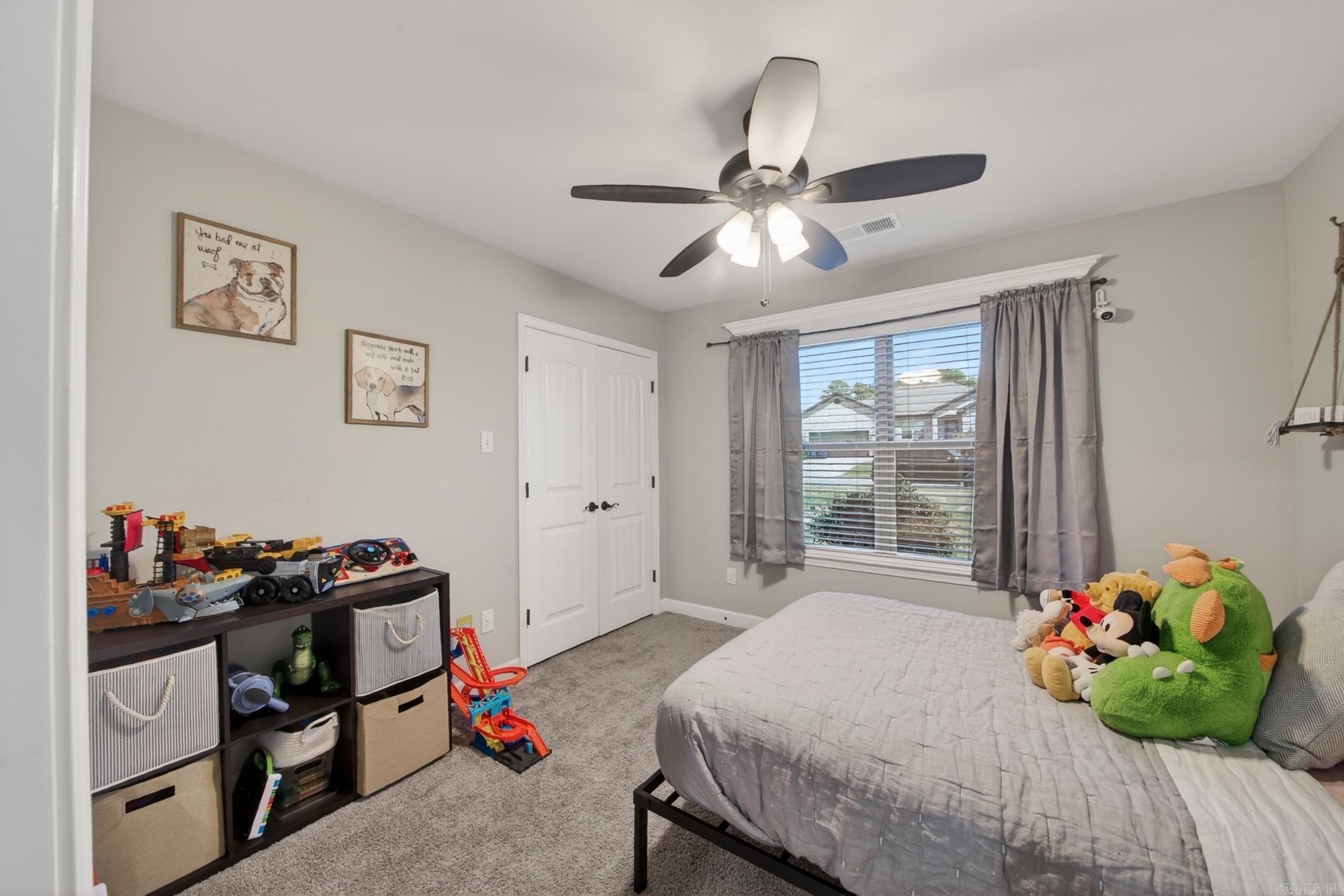 HERITAGE MEADOWS - Residential