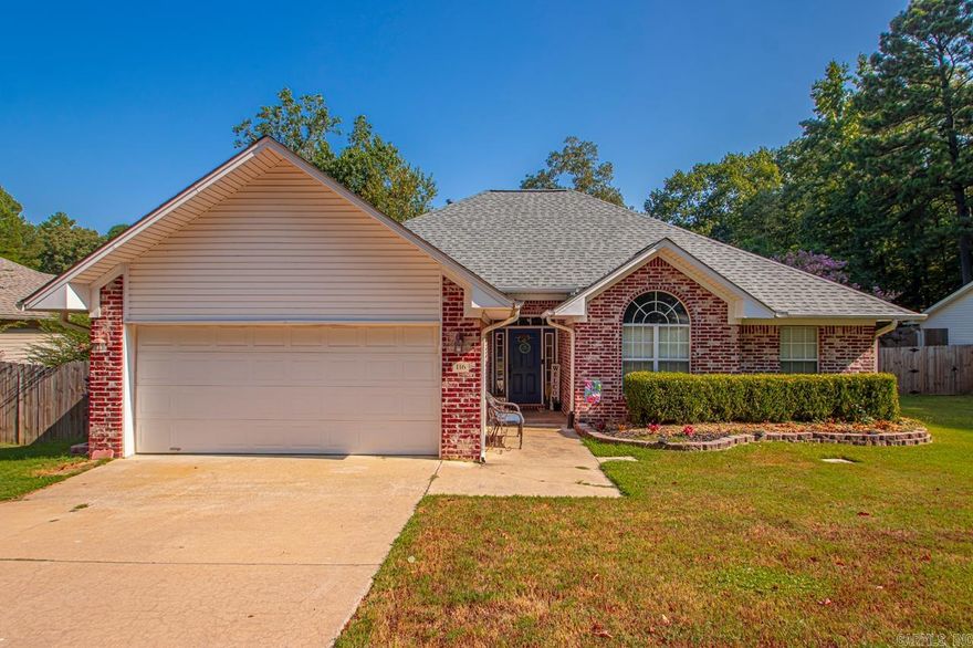 This home is move in ready!!  Full kitchen update in 2020, NEW ROOF 2020, NEW HWH 2021, NEW HVAC in 2021, New gutters and guards, fence and deck in 2023! Call now to view this Home before it is gone!