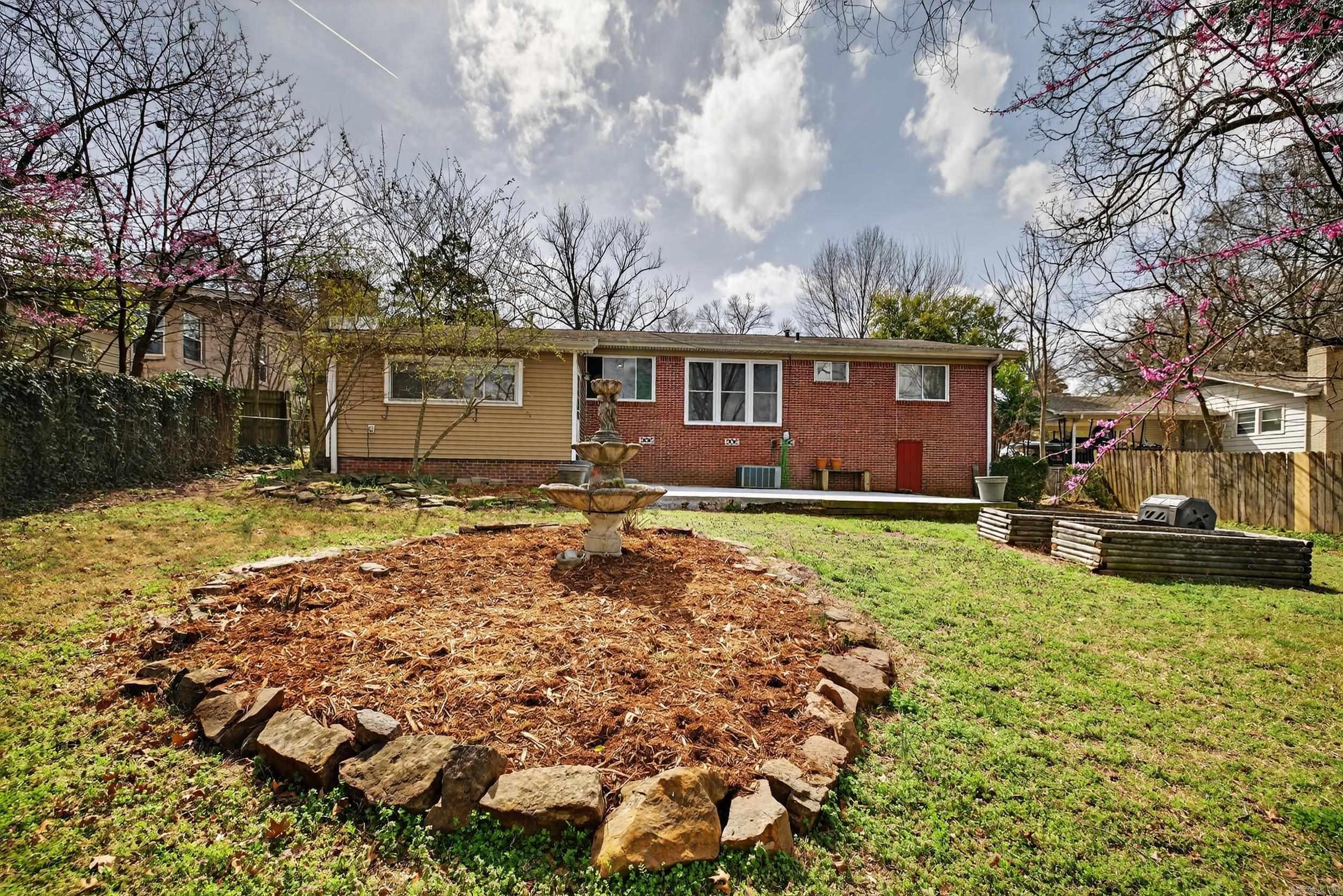 PARK HILL - Residential