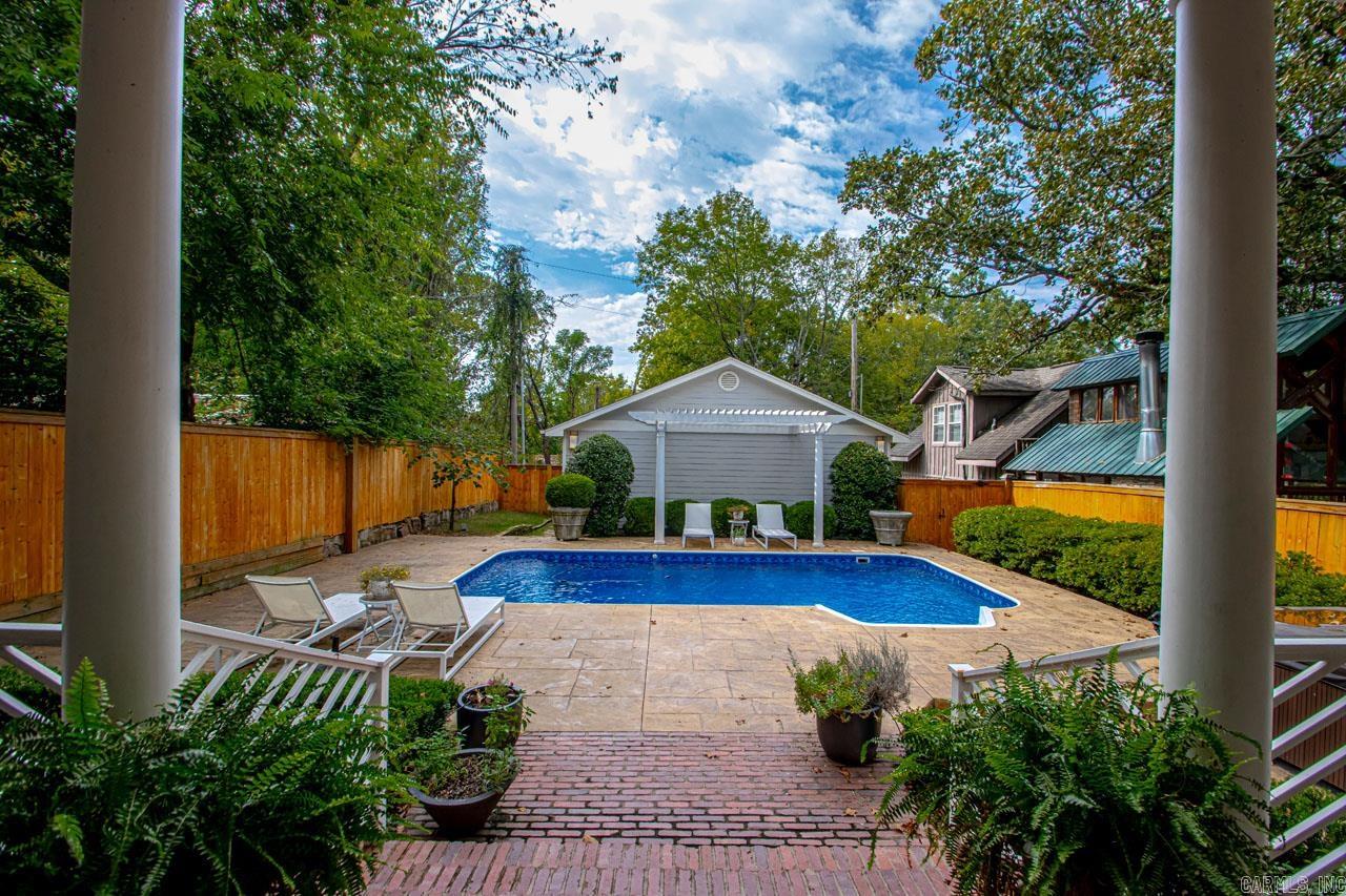 Hill Crest - Residential