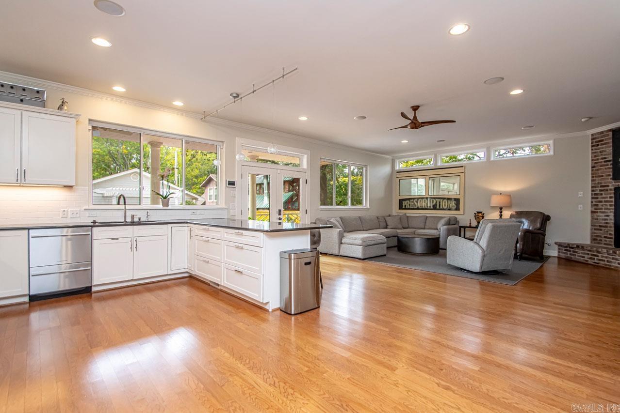 Hill Crest - Residential