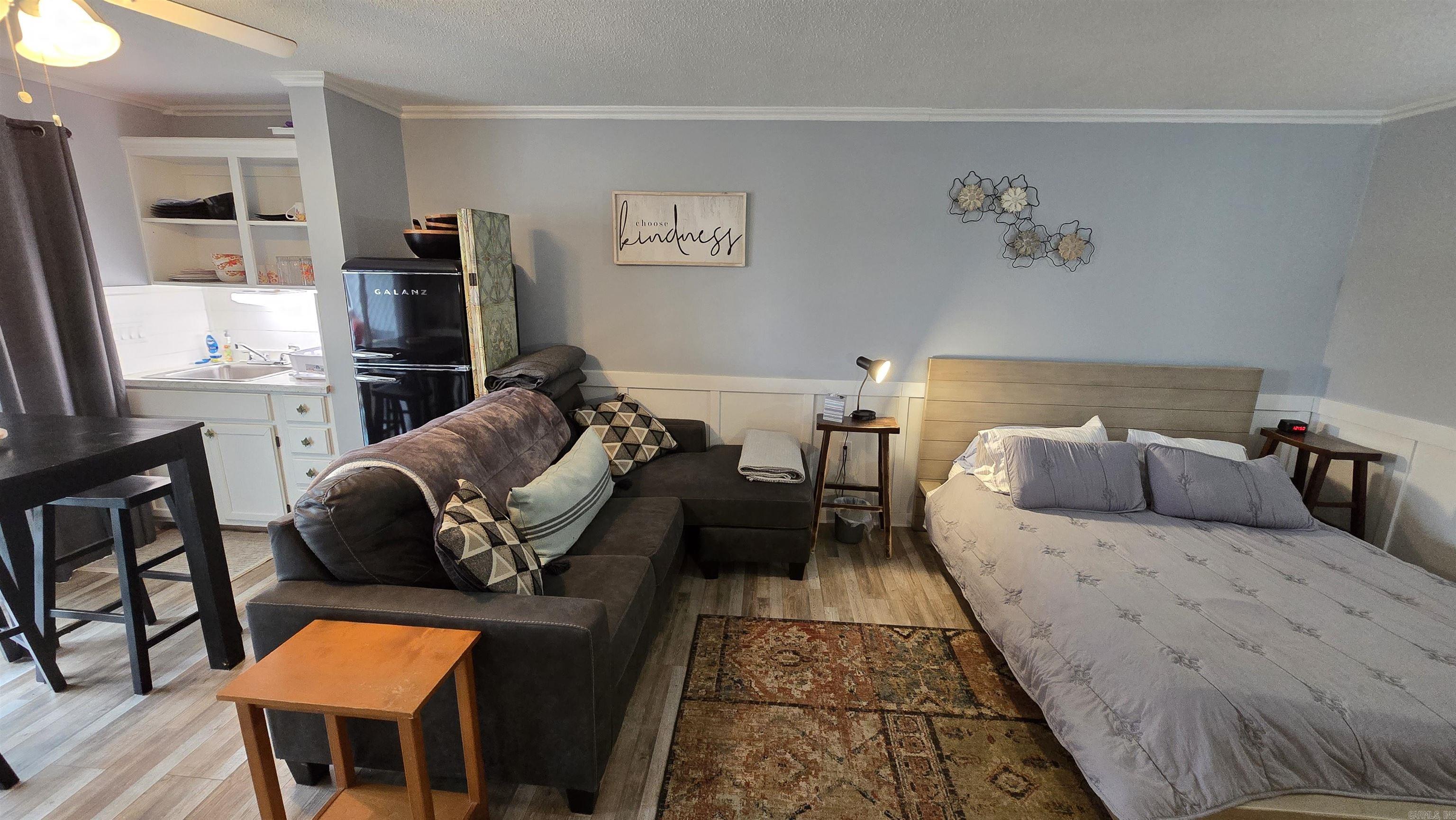 SUMMERHILL PLACE CONDOS - Residential