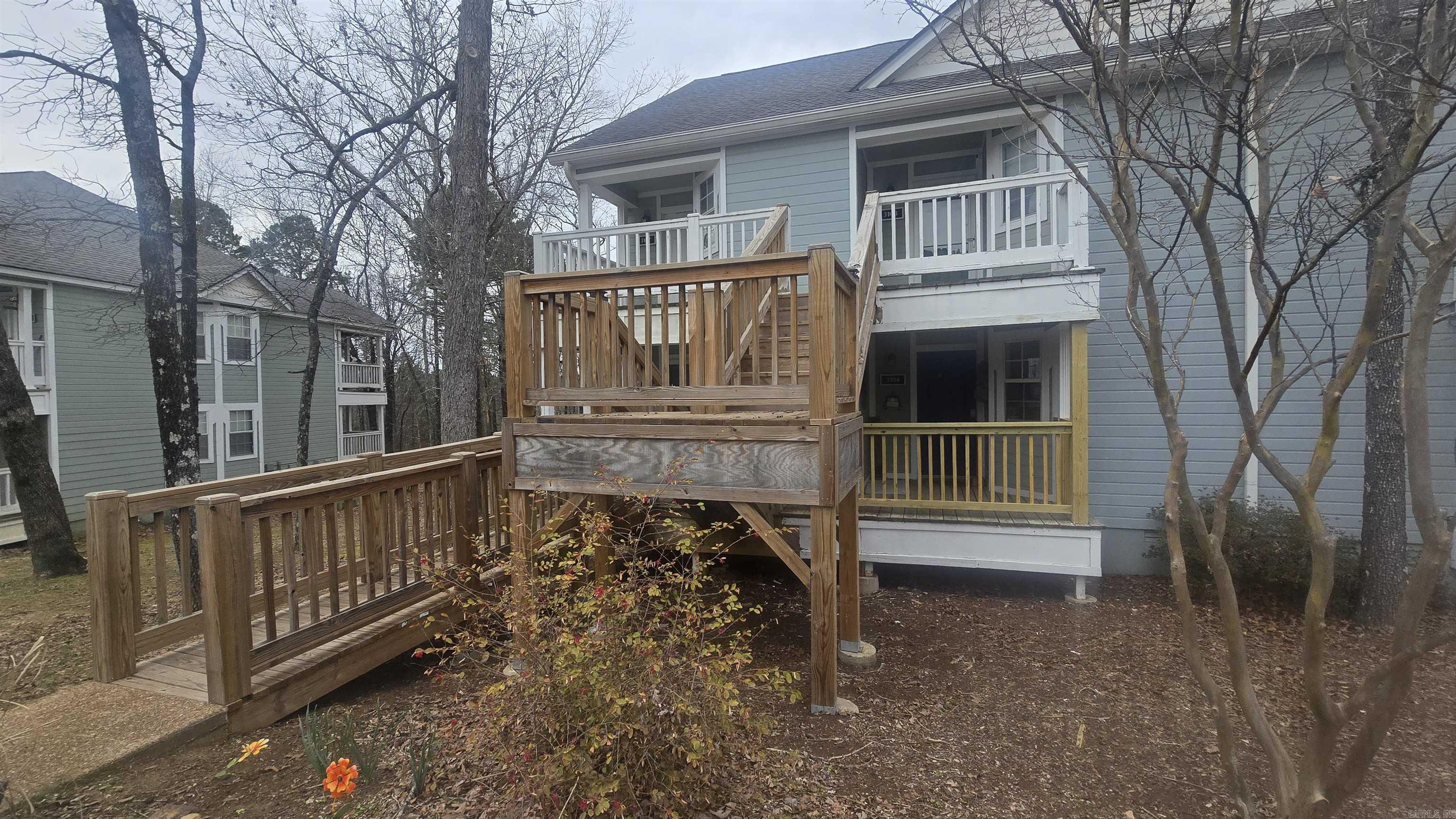 SUMMERHILL PLACE CONDOS - Residential