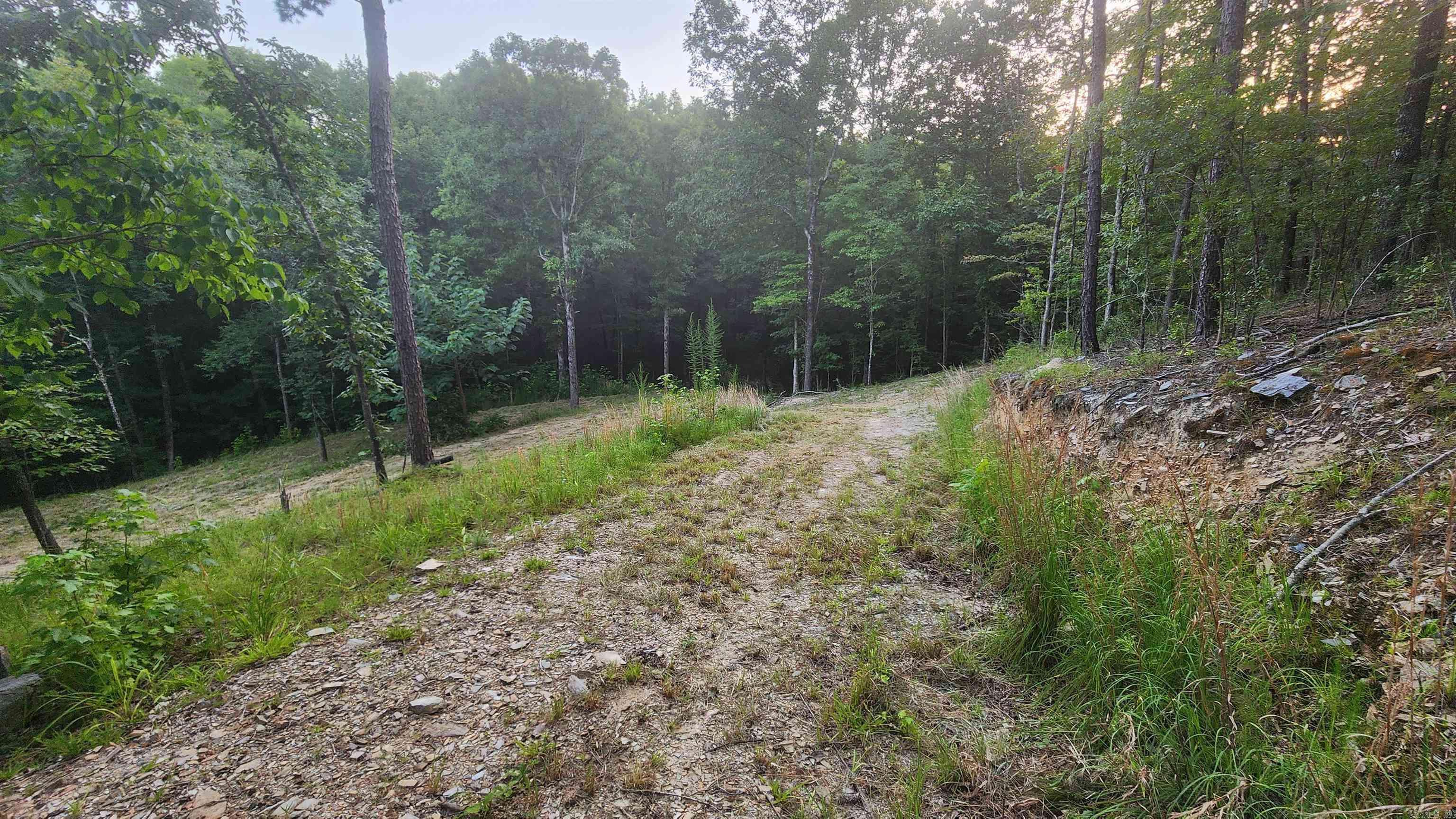 Lakeside Mountain - Land