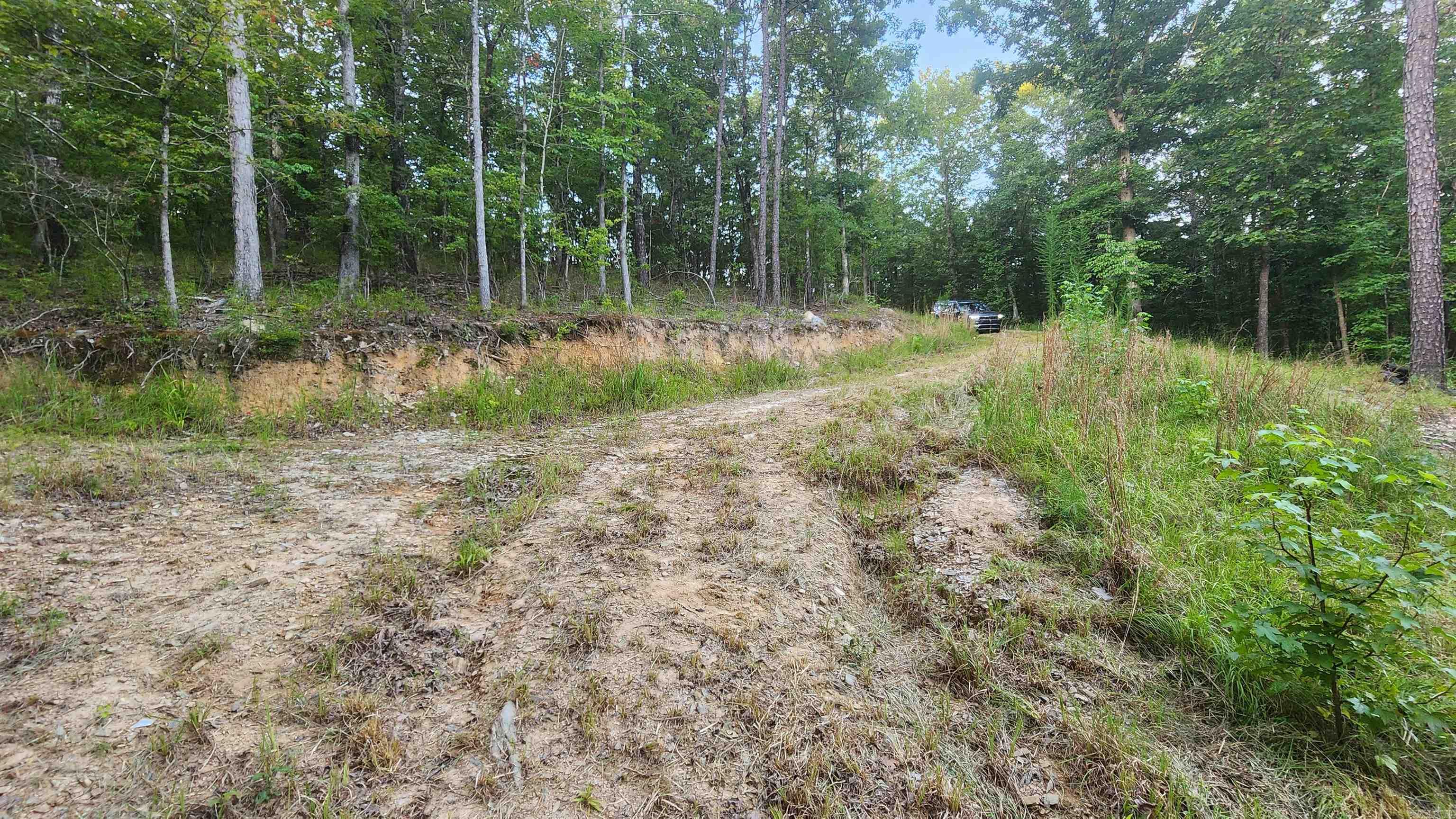 Lakeside Mountain - Land