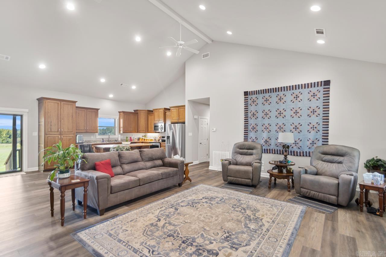 BISMARCK ESTATES - Residential