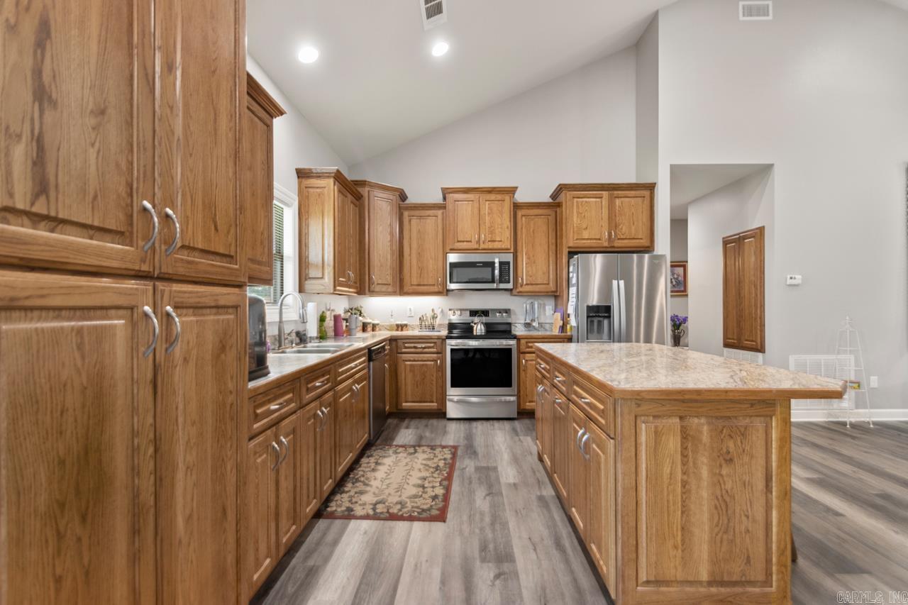 BISMARCK ESTATES - Residential