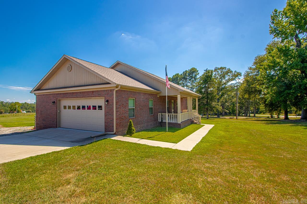 BISMARCK ESTATES - Residential