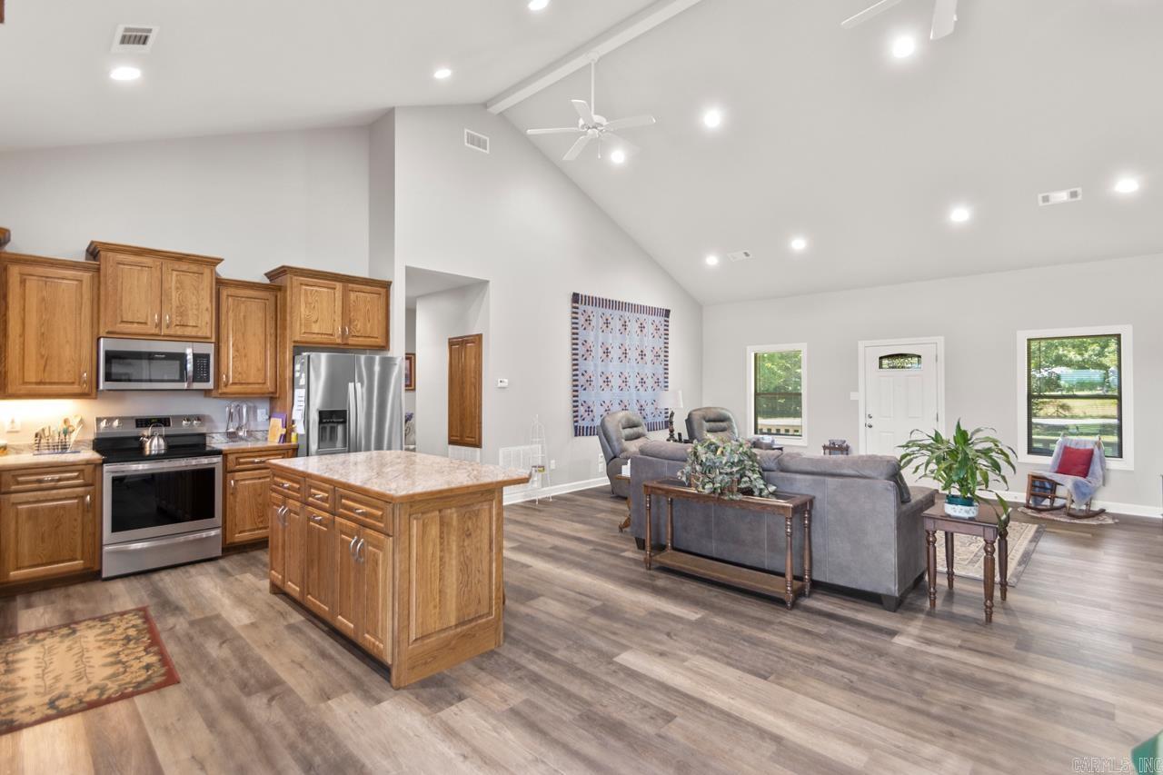 BISMARCK ESTATES - Residential