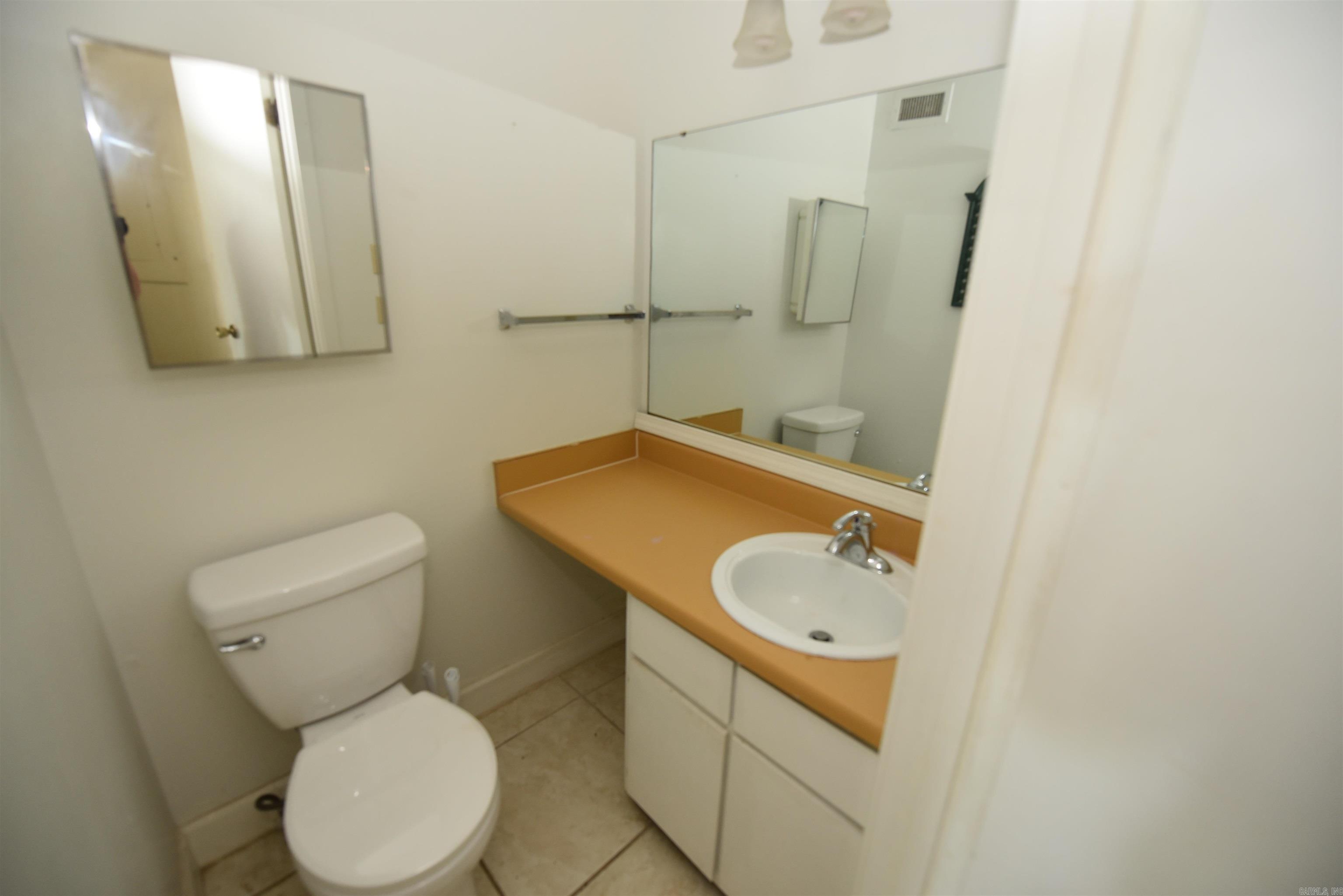 CHELSEA GLADE CONDO - Residential