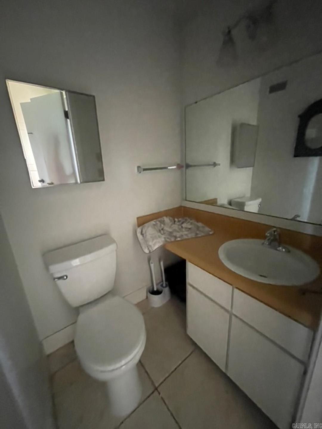 CHELSEA GLADE CONDO - Residential