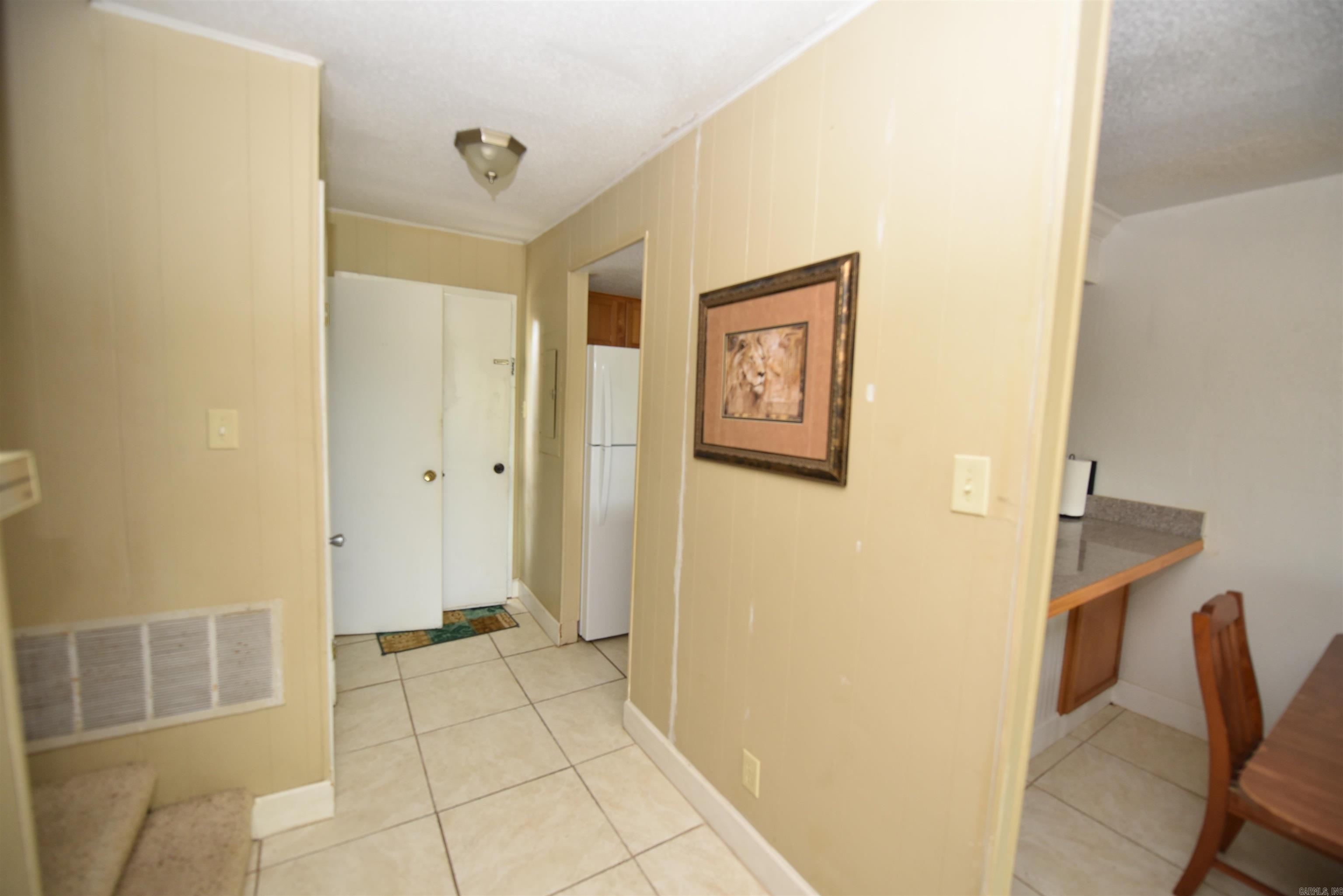 CHELSEA GLADE CONDO - Residential