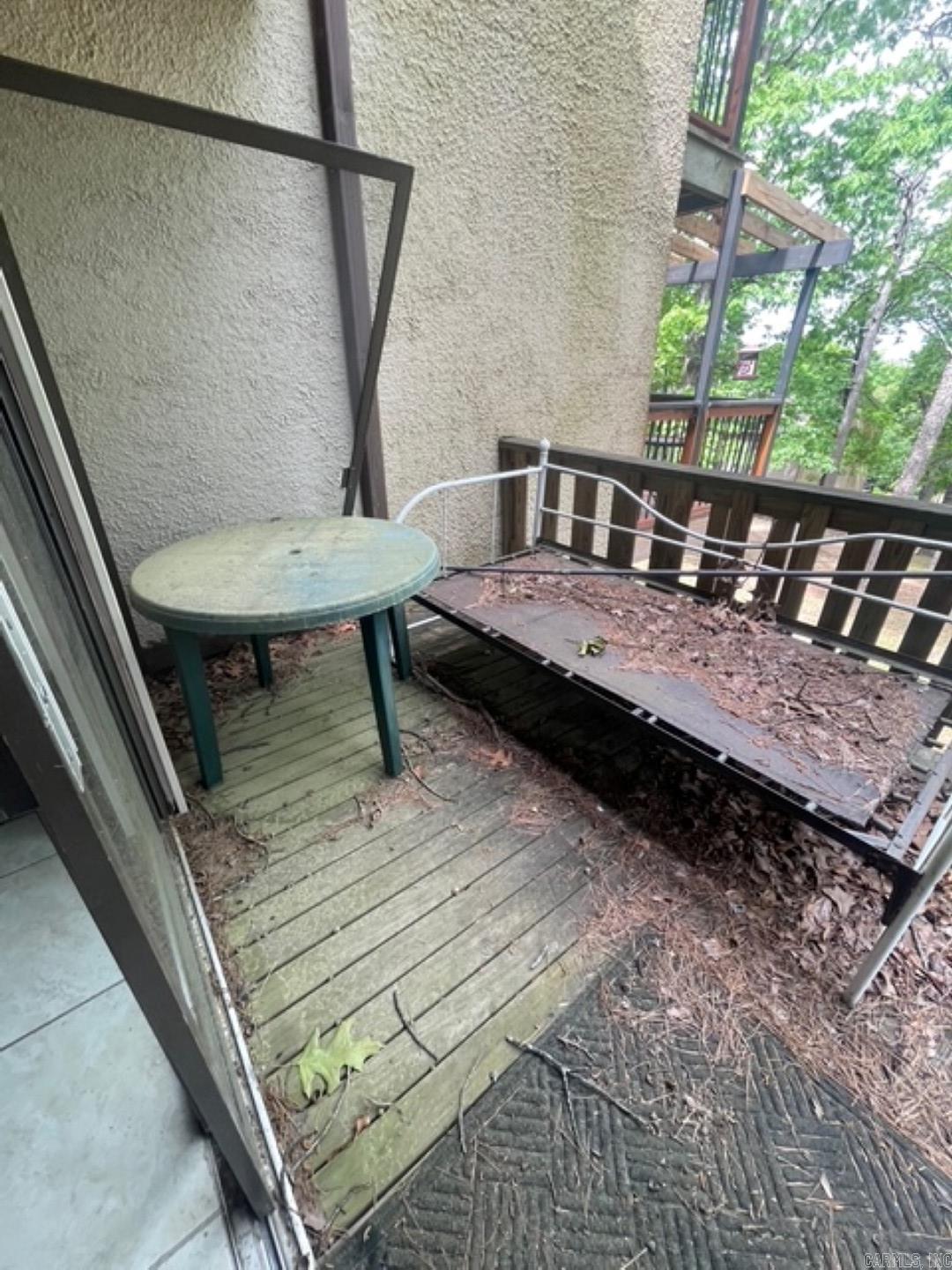 CHELSEA GLADE CONDO - Residential