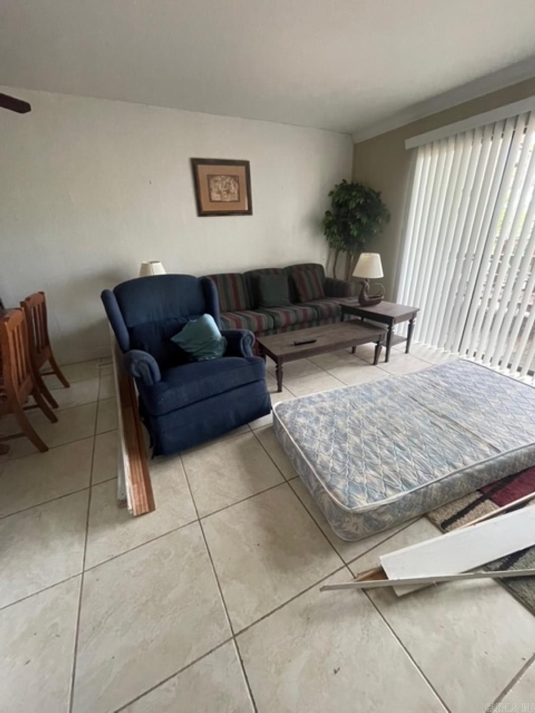 CHELSEA GLADE CONDO - Residential