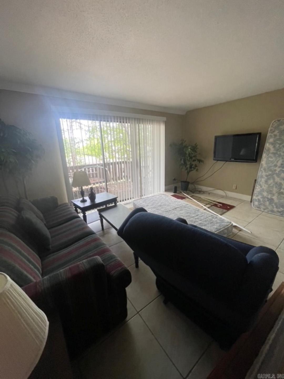 CHELSEA GLADE CONDO - Residential