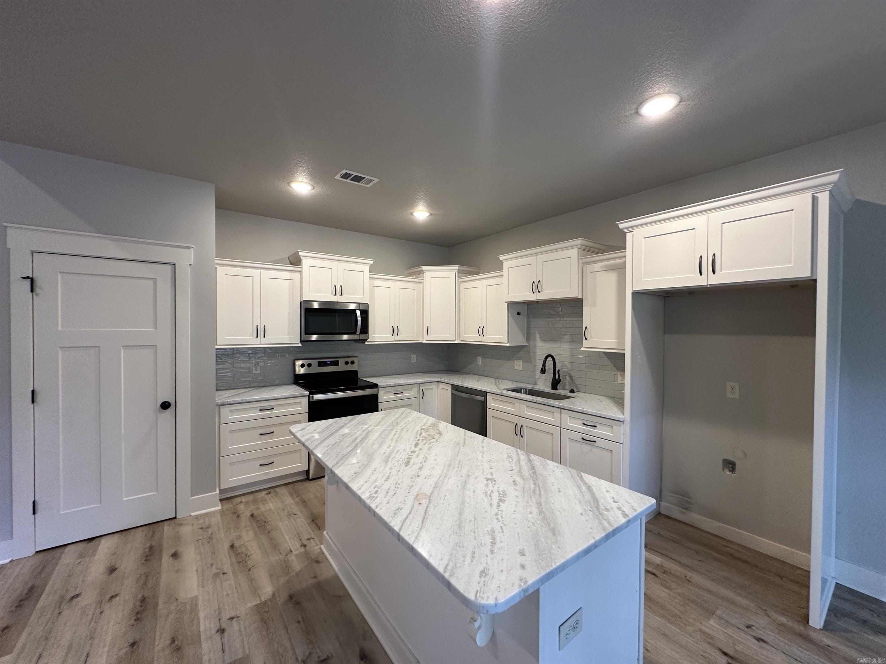 GATLIN CROSSING AT WHISPERING HI - Residential