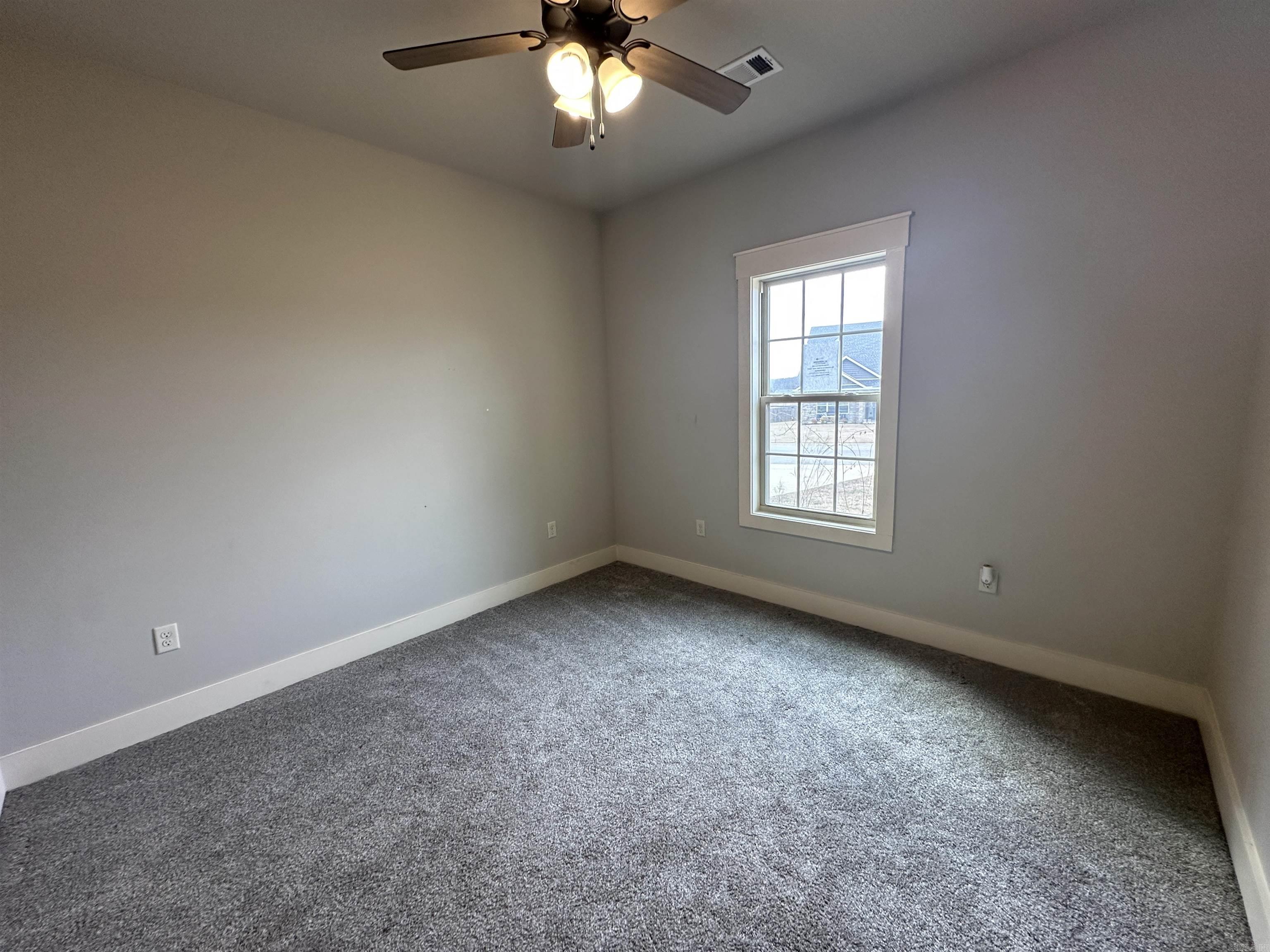 GATLIN CROSSING AT WHISPERING HI - Residential