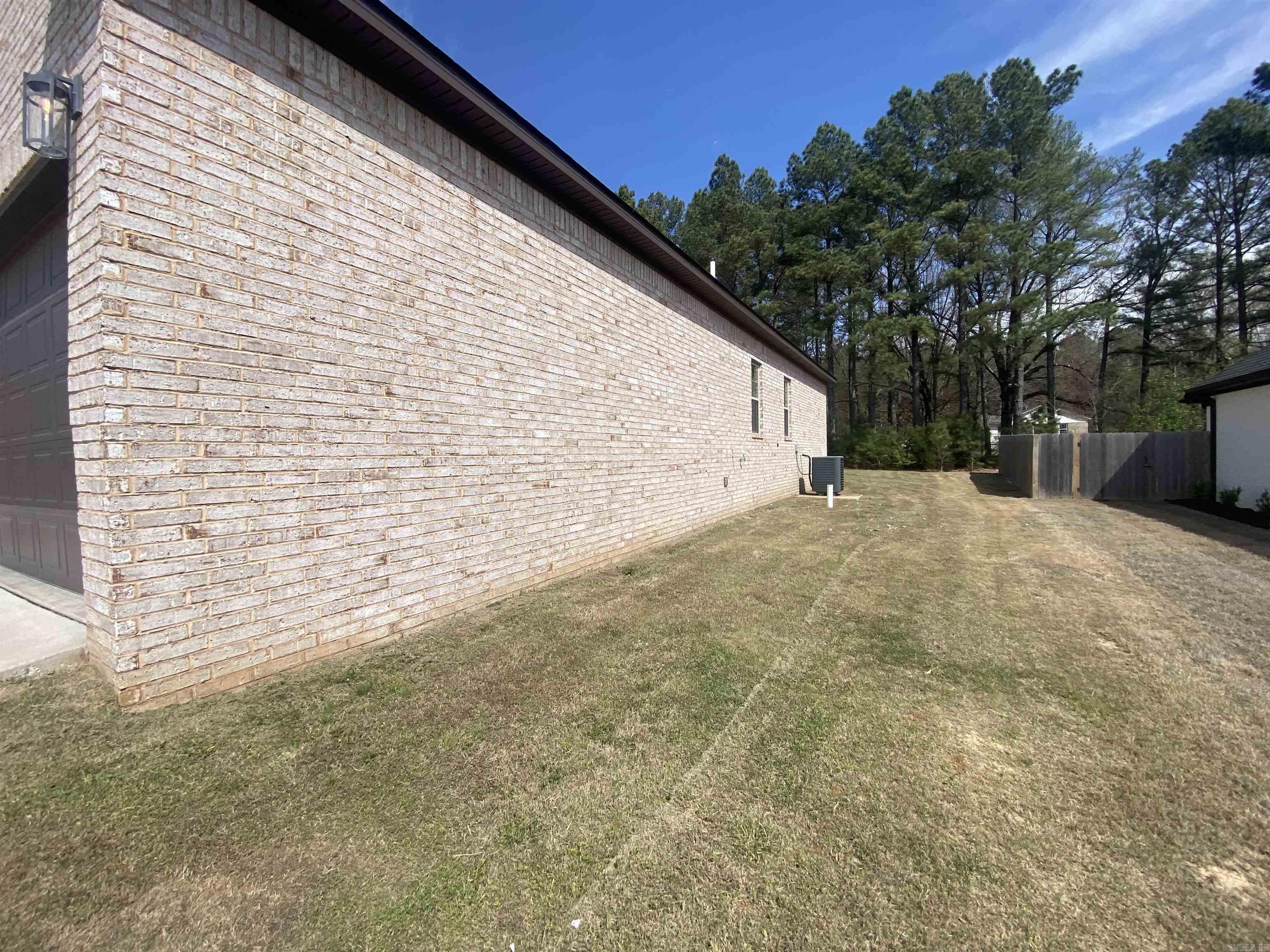 GATLIN CROSSING AT WHISPERING HI - Residential