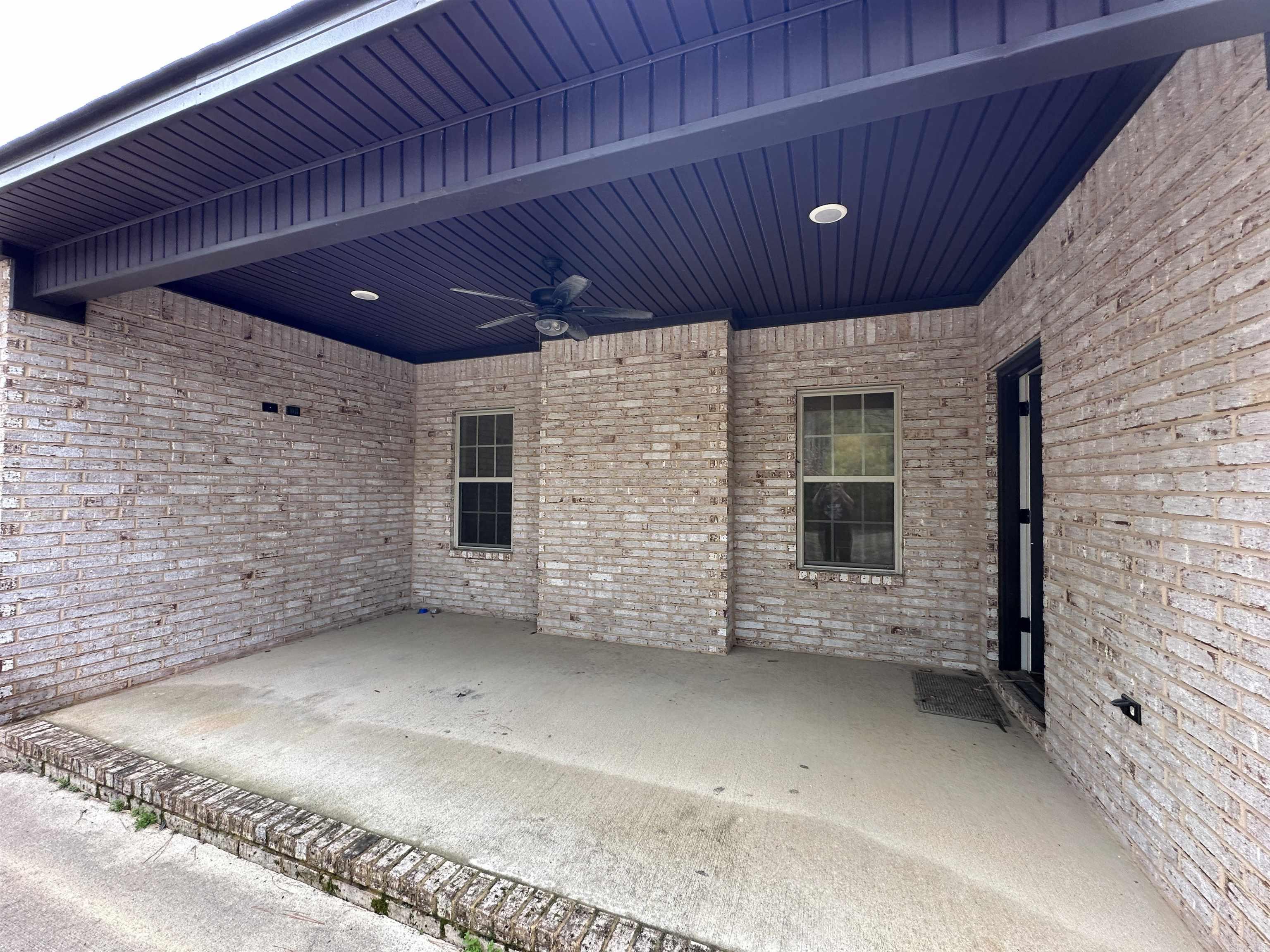 GATLIN CROSSING AT WHISPERING HI - Residential